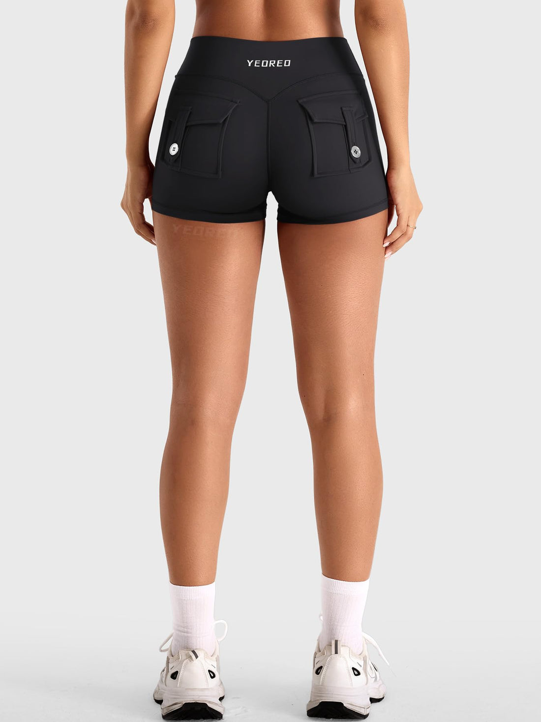YEOREO CoreFlex Women Workout Shorts Low Rise Hidden Scrunch Butt Lifting Cargo Pockets 2.5" Shorts