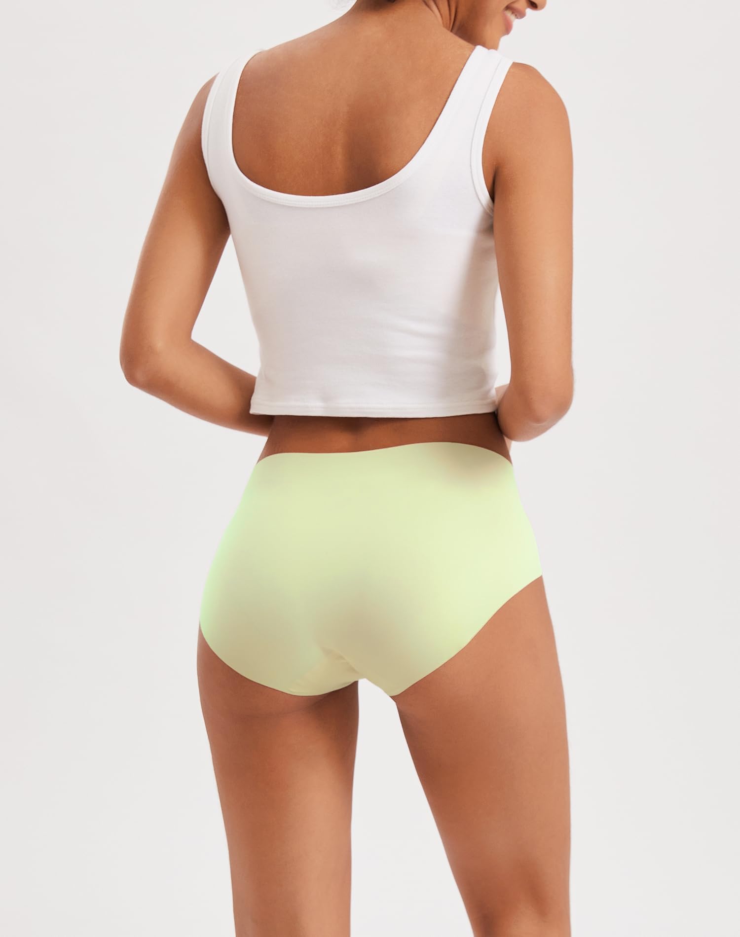 INNERSY Women's Seamless No Show Hipster Panties Invisible Light Underwear 3-Pack