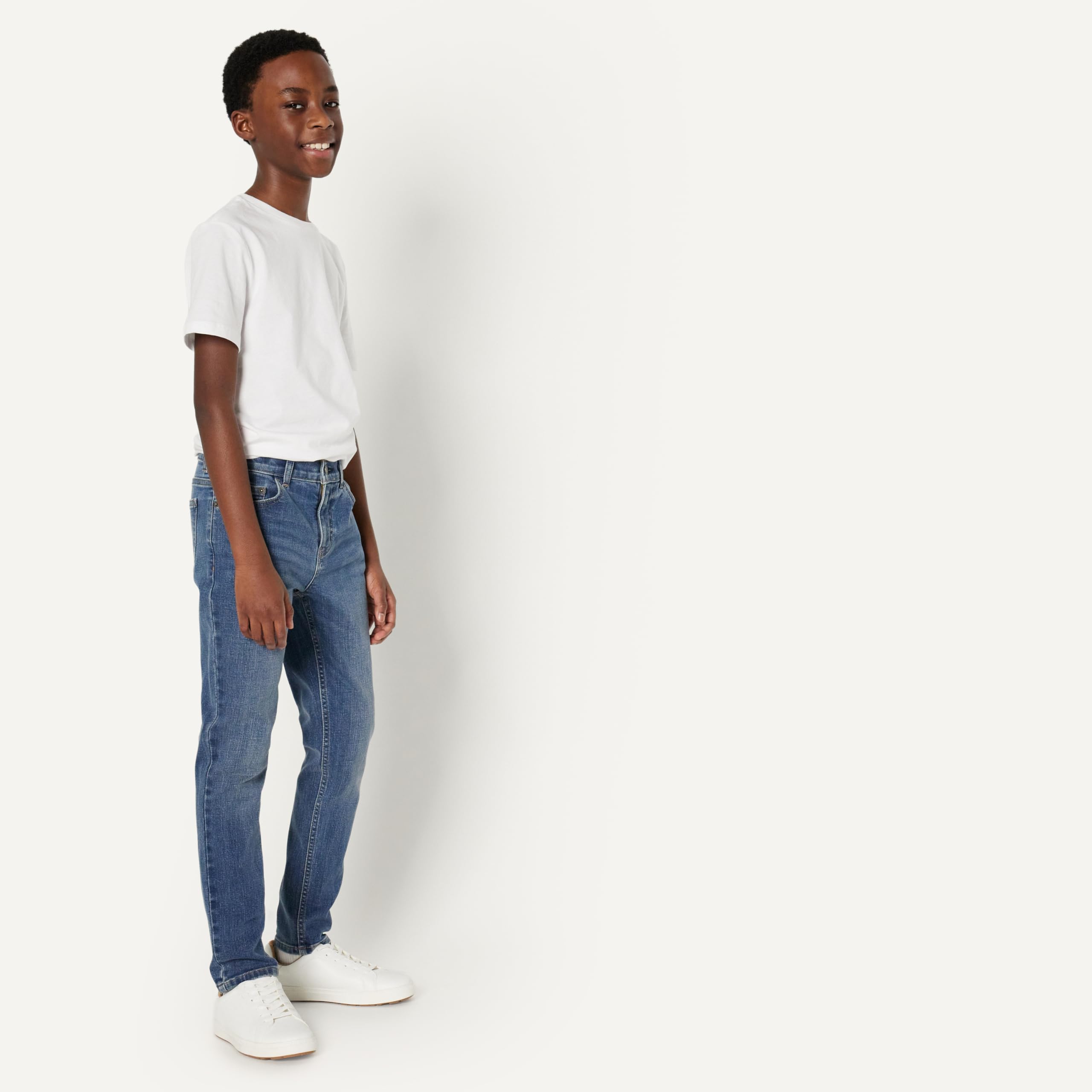 Amazon Essentials Boys' High Stretch Skinny-Fit Jeans