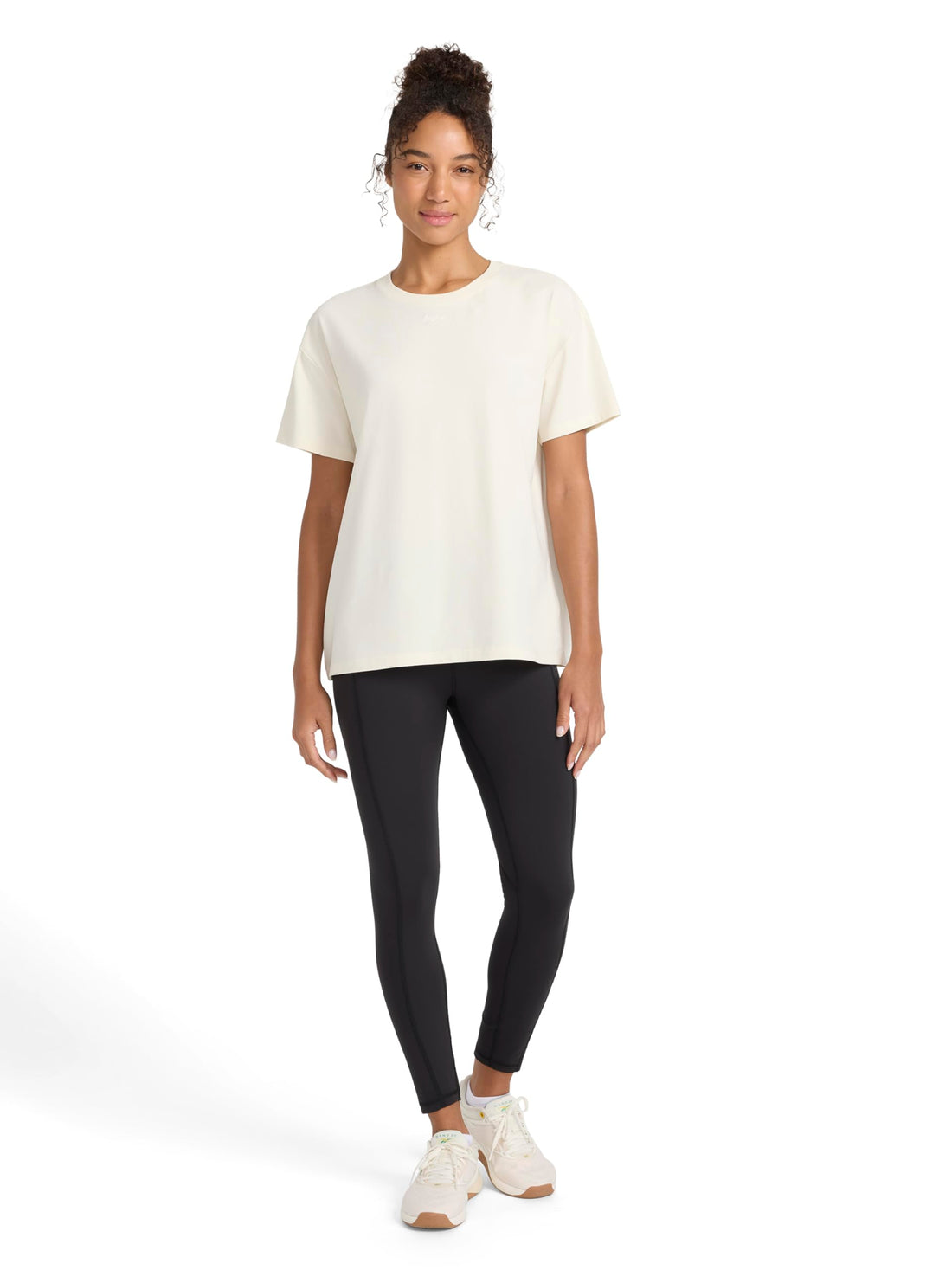 Reebok Women's Embroidery Hit Graphic Crewneck T-Shirt, Standard Fit, Lightweight Stretch Cotton Fabric