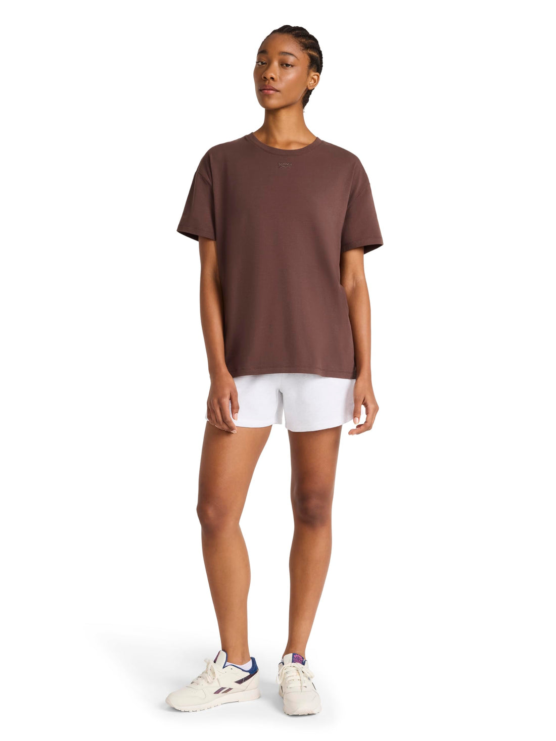 Reebok Women's Embroidery Hit Graphic Crewneck T-Shirt, Standard Fit, Lightweight Stretch Cotton Fabric