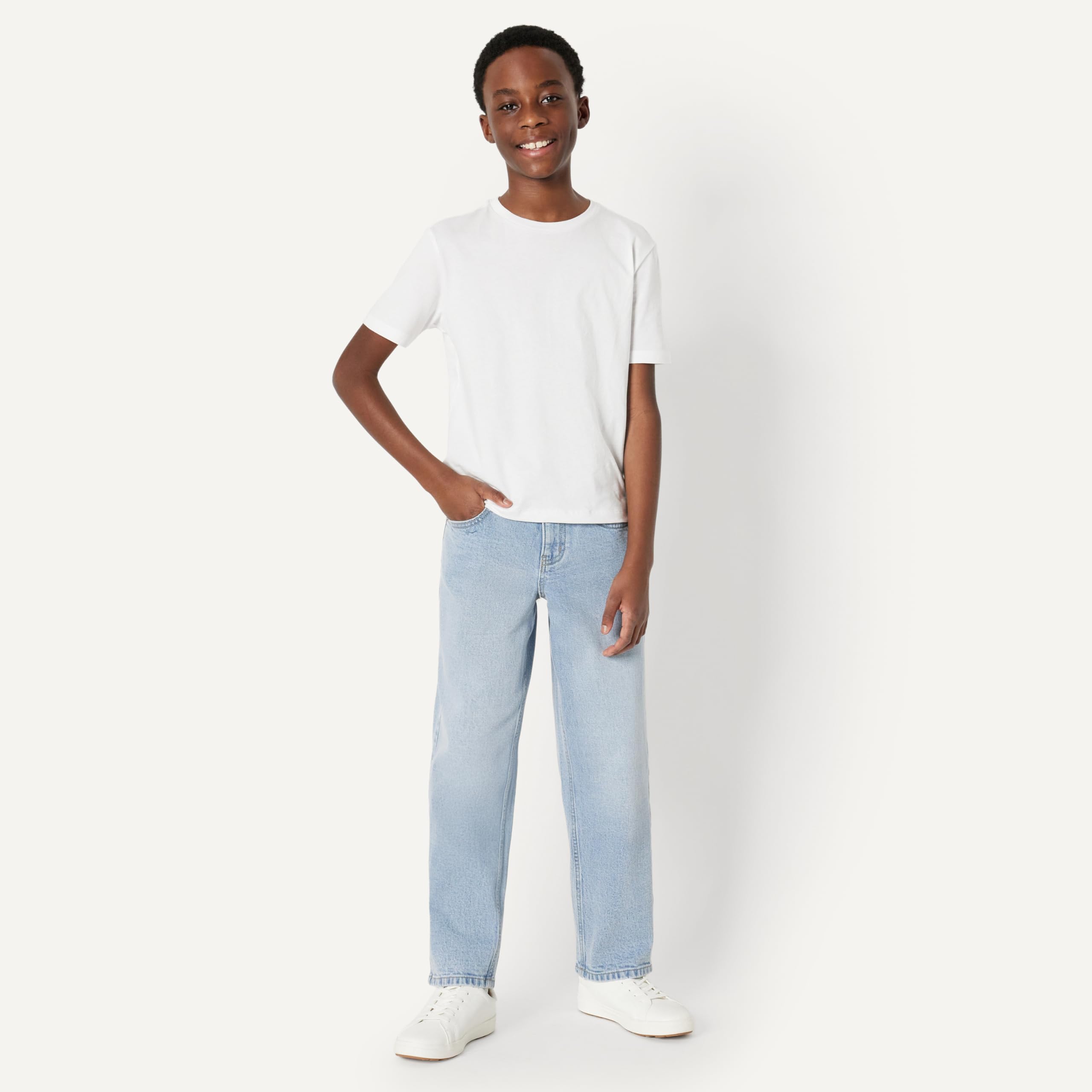 Amazon Essentials Boys' Medium Stretch Loose Jean