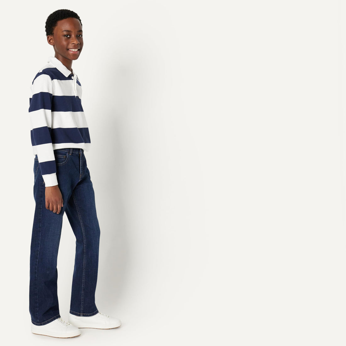 Amazon Essentials Boys' Medium Stretch Regular-Fit Bootcut Jeans
