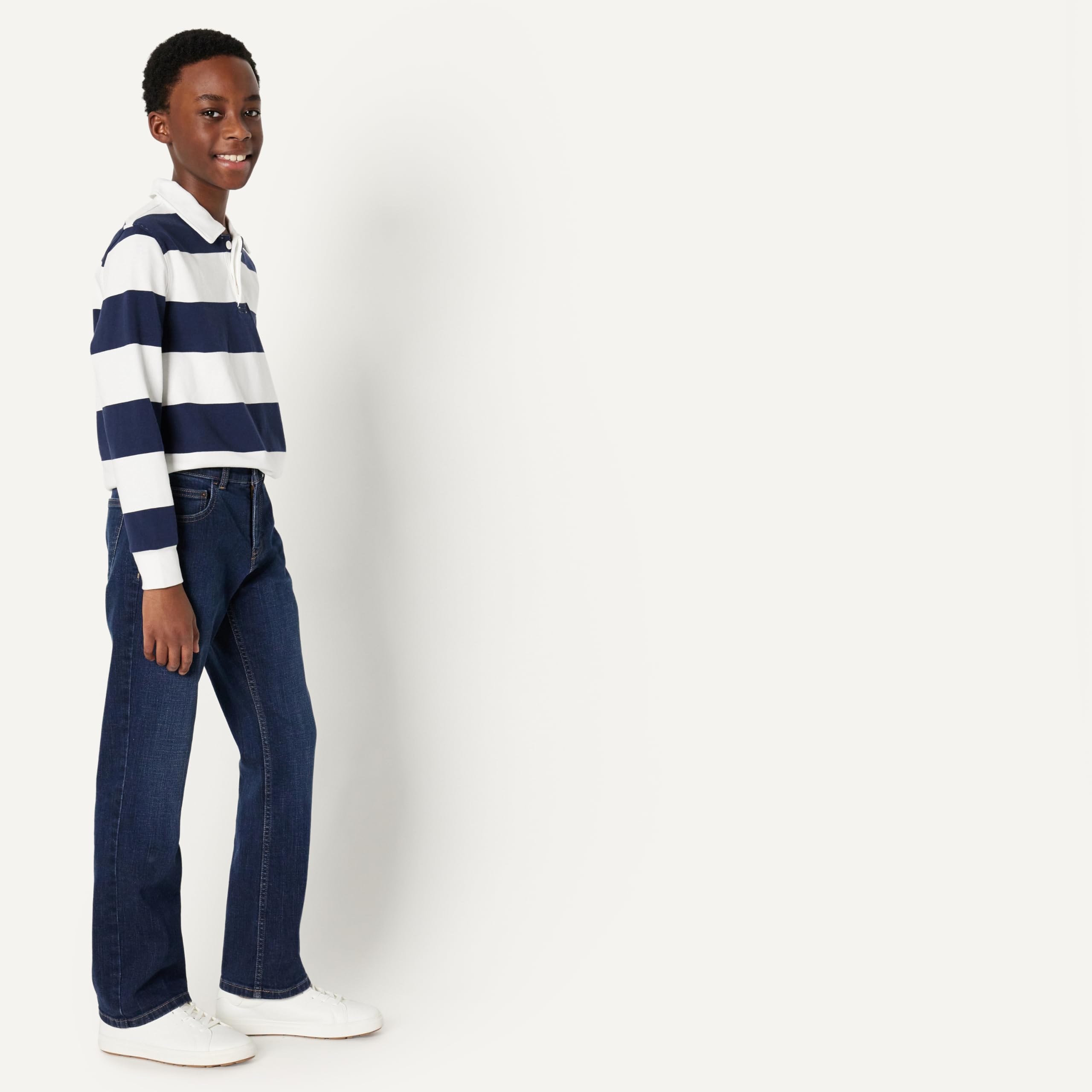 Amazon Essentials Boys' Medium Stretch Regular-Fit Bootcut Jeans