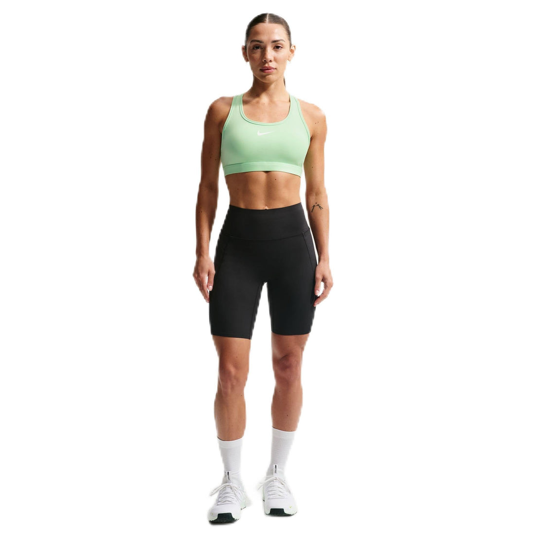 Nike Women's Swoosh Sports Bra (Medium Support)