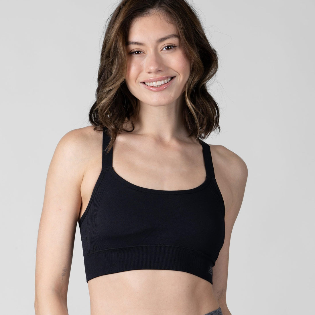 New Balance Women’s Seamless Strappy Sports Bra 3 Pack – Wirefree Athletic Bralette for Yoga, Training, and Comfort Wear