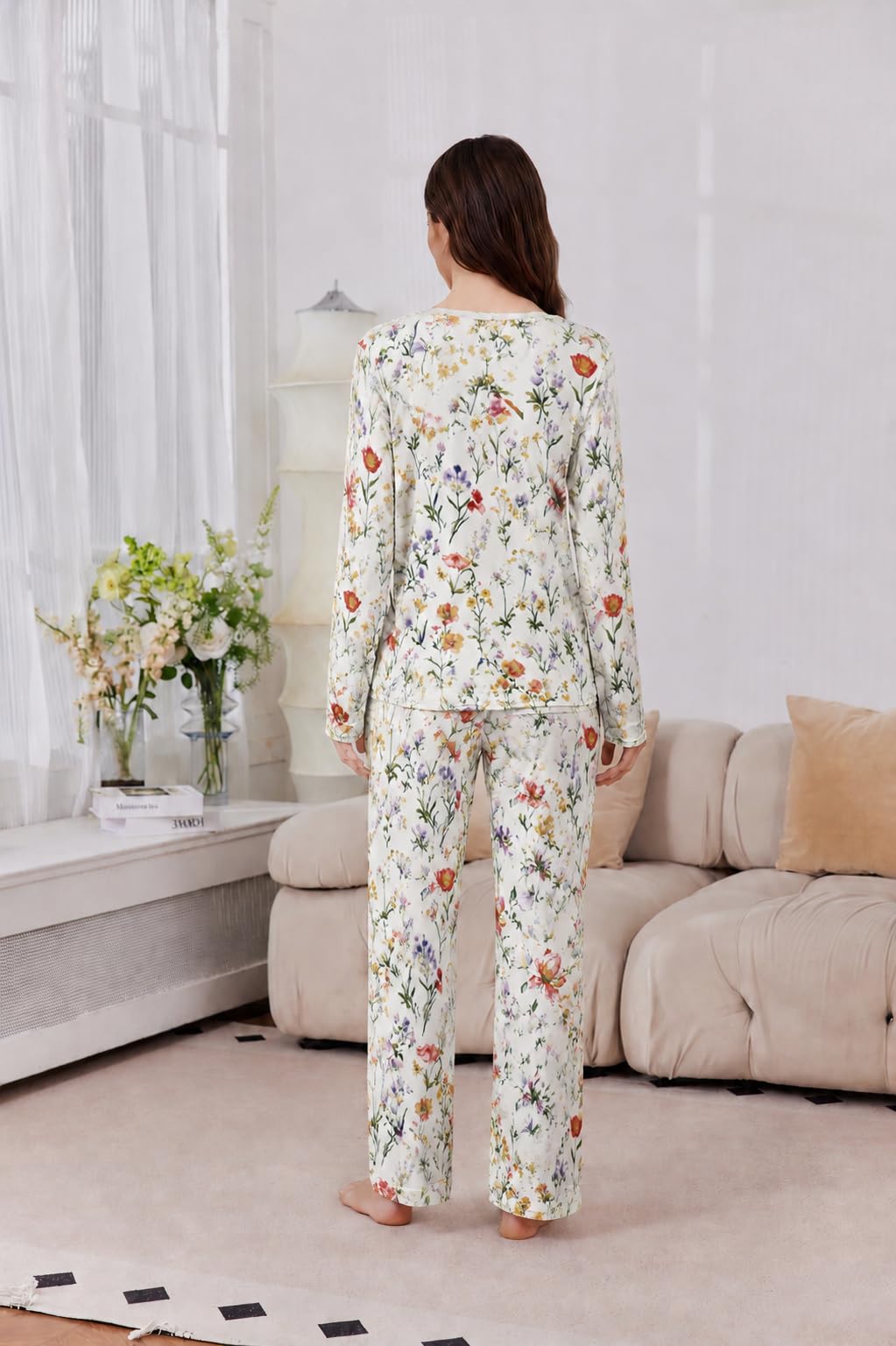 2 Pack: Women's Long Sleeve Pajama Sets - V Neck Top and Pants Lounge sets