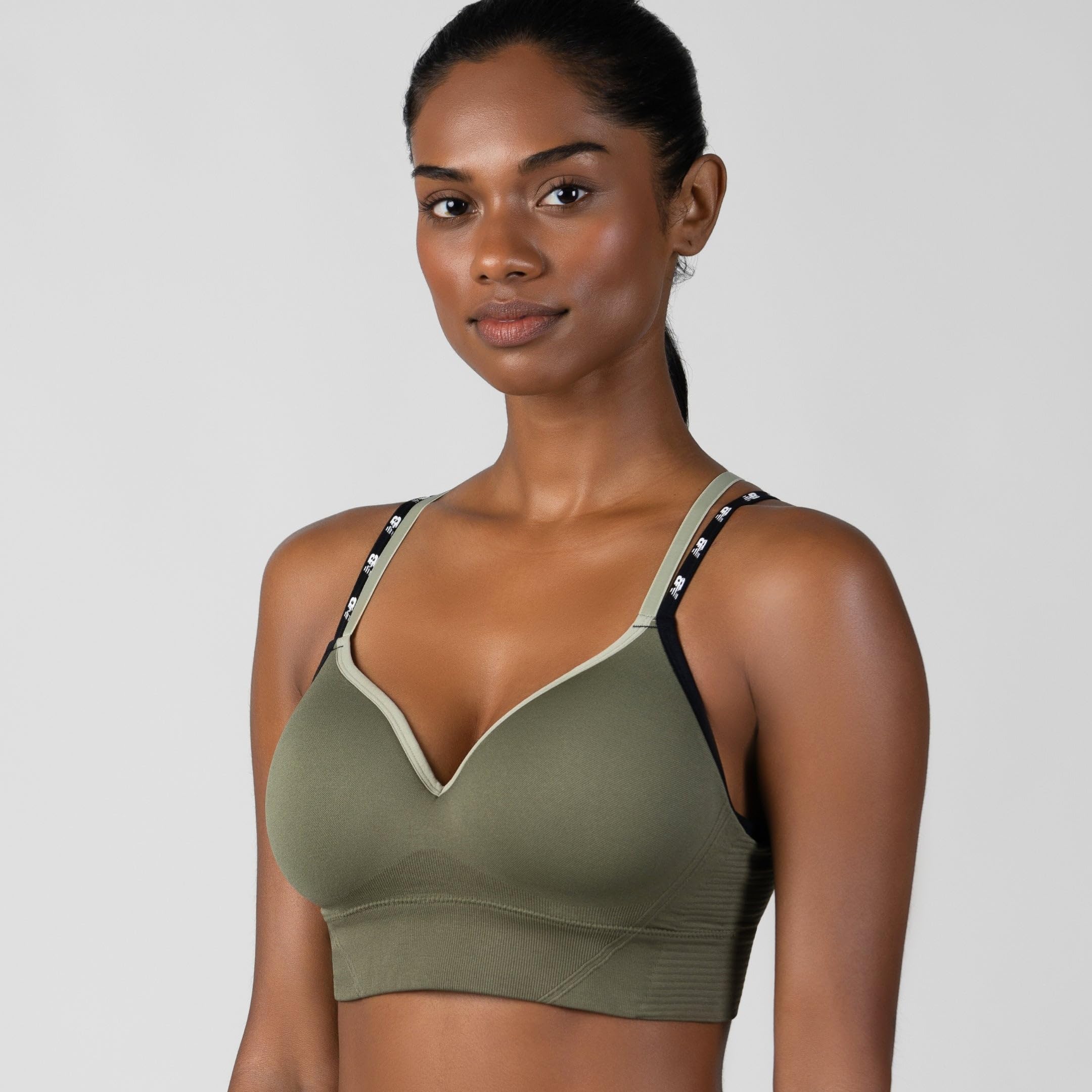 New Balance Women's Sports Bra with Molded Cups, High Impact Athletic Workout Set, Crisscross Strap, Seamless Bra for Women,