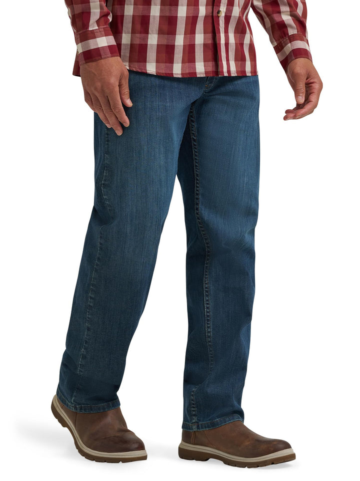 Wrangler Authentics Men's Regular Fit Comfort Flex Waist Jean