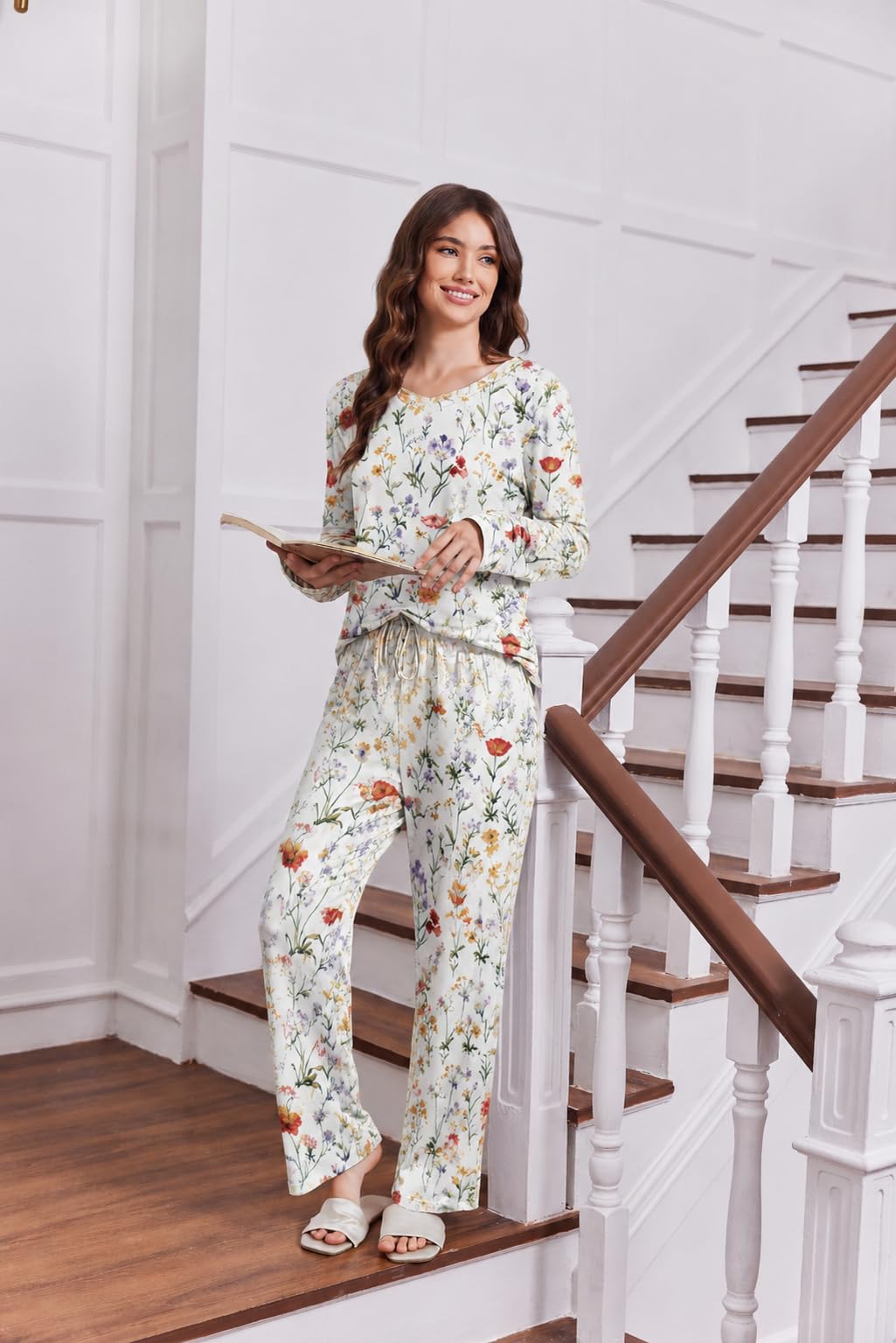 2 Pack: Women's Long Sleeve Pajama Sets - V Neck Top and Pants Lounge sets