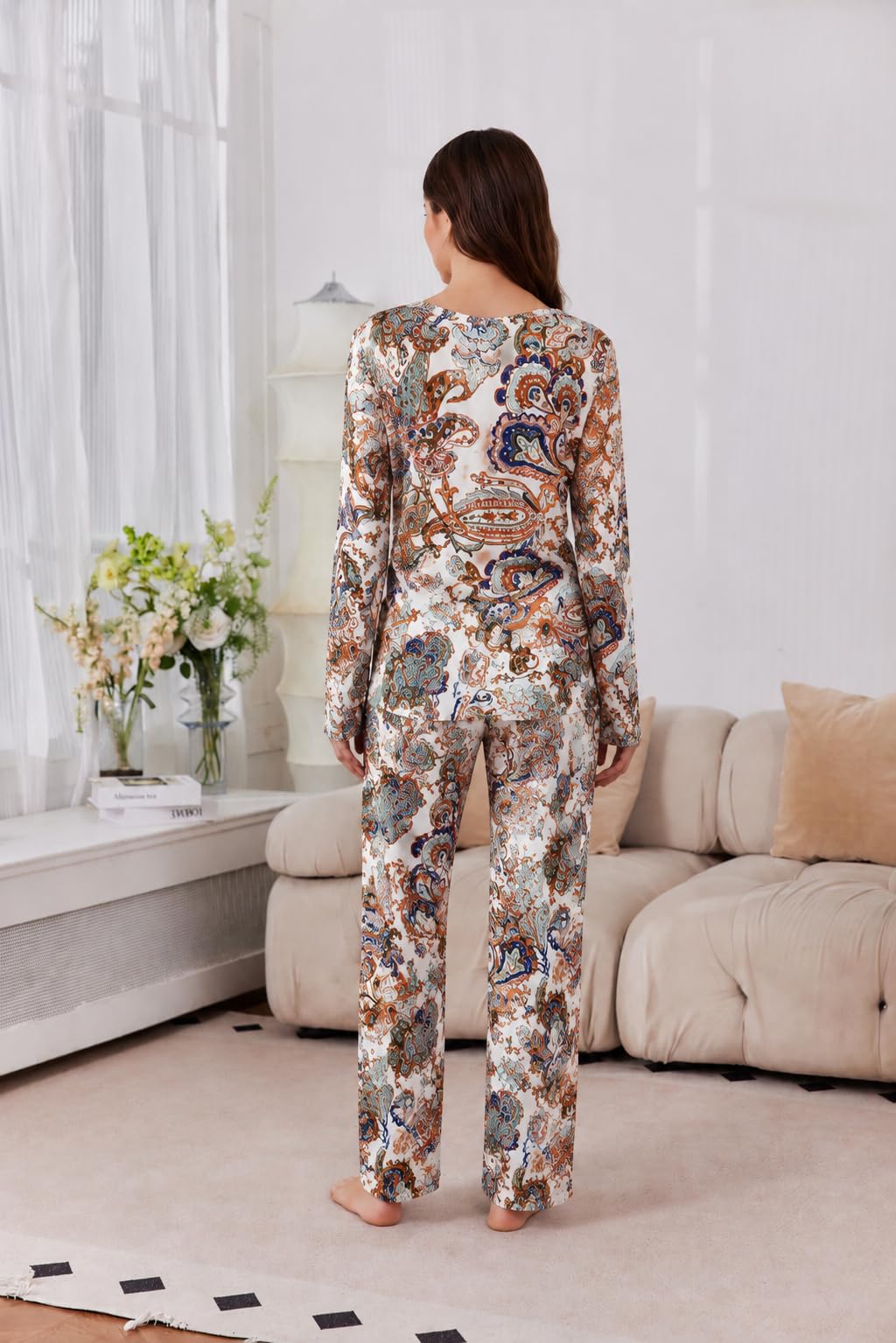 2 Pack: Women's Long Sleeve Pajama Sets - V Neck Top and Pants Lounge sets
