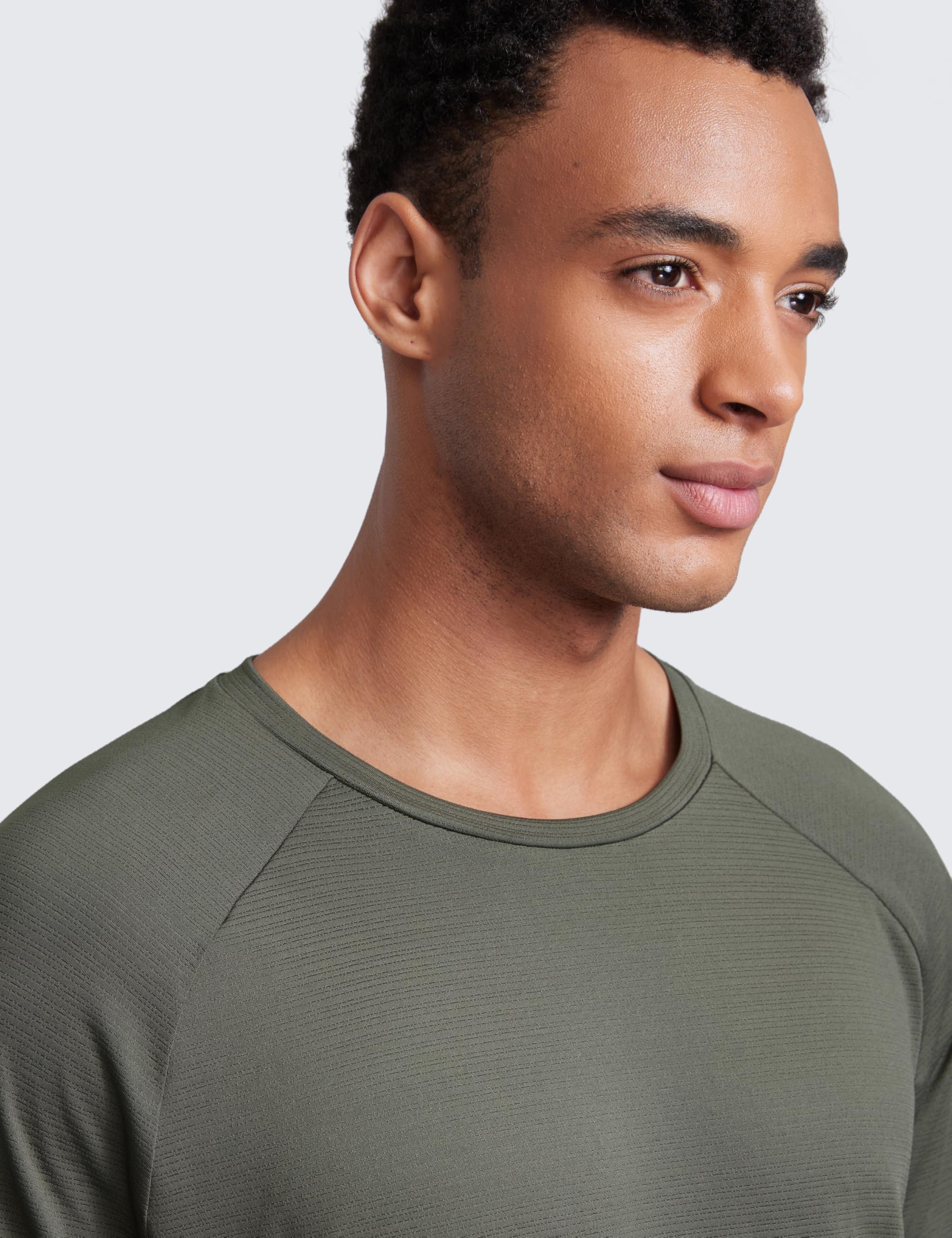 CRZ YOGA Breathable Texture Crewneck T-Shirts | Workout, Quick Dry, Lightweight, Classic Fit, Round Scallop Back, Short Sleeve Shirts for Men