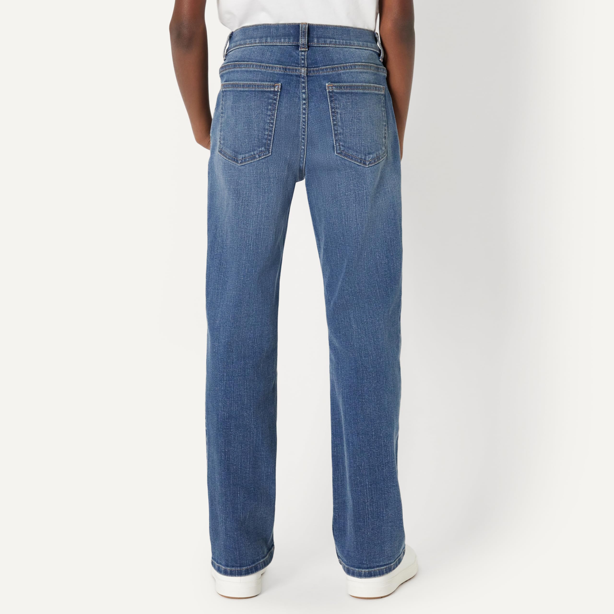 Amazon Essentials Boys' Medium Stretch Regular-Fit Bootcut Jeans