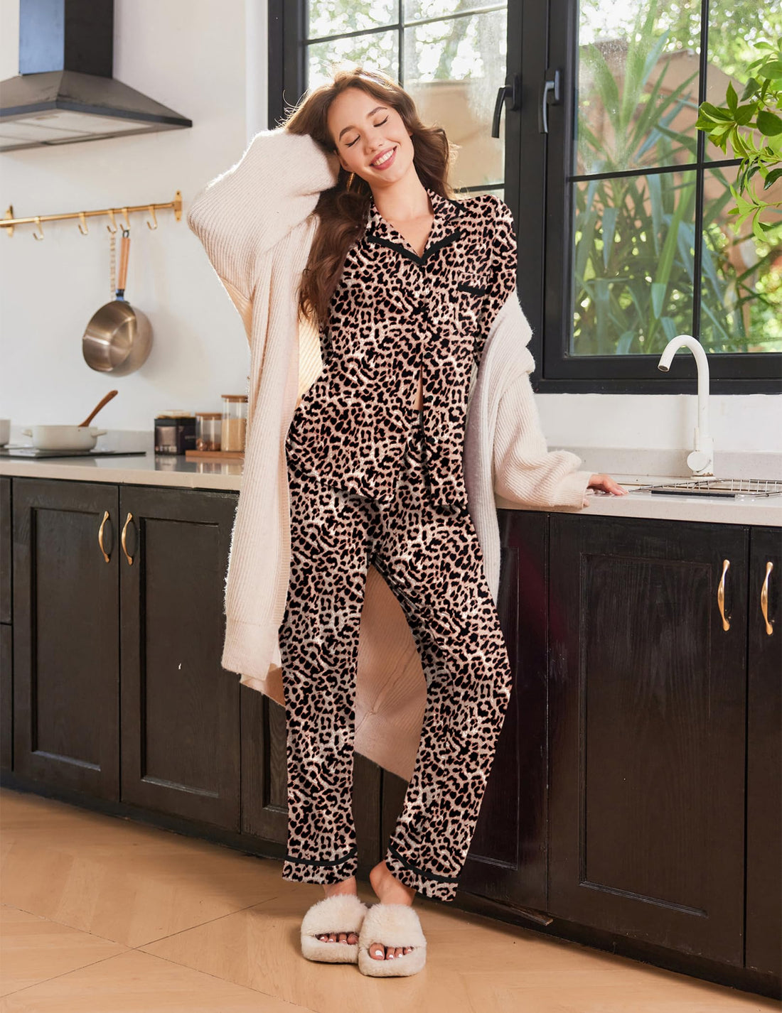 Ekouaer Womens Pajama Sets Long Sleeve Button Down Lounge Sets with Pockets