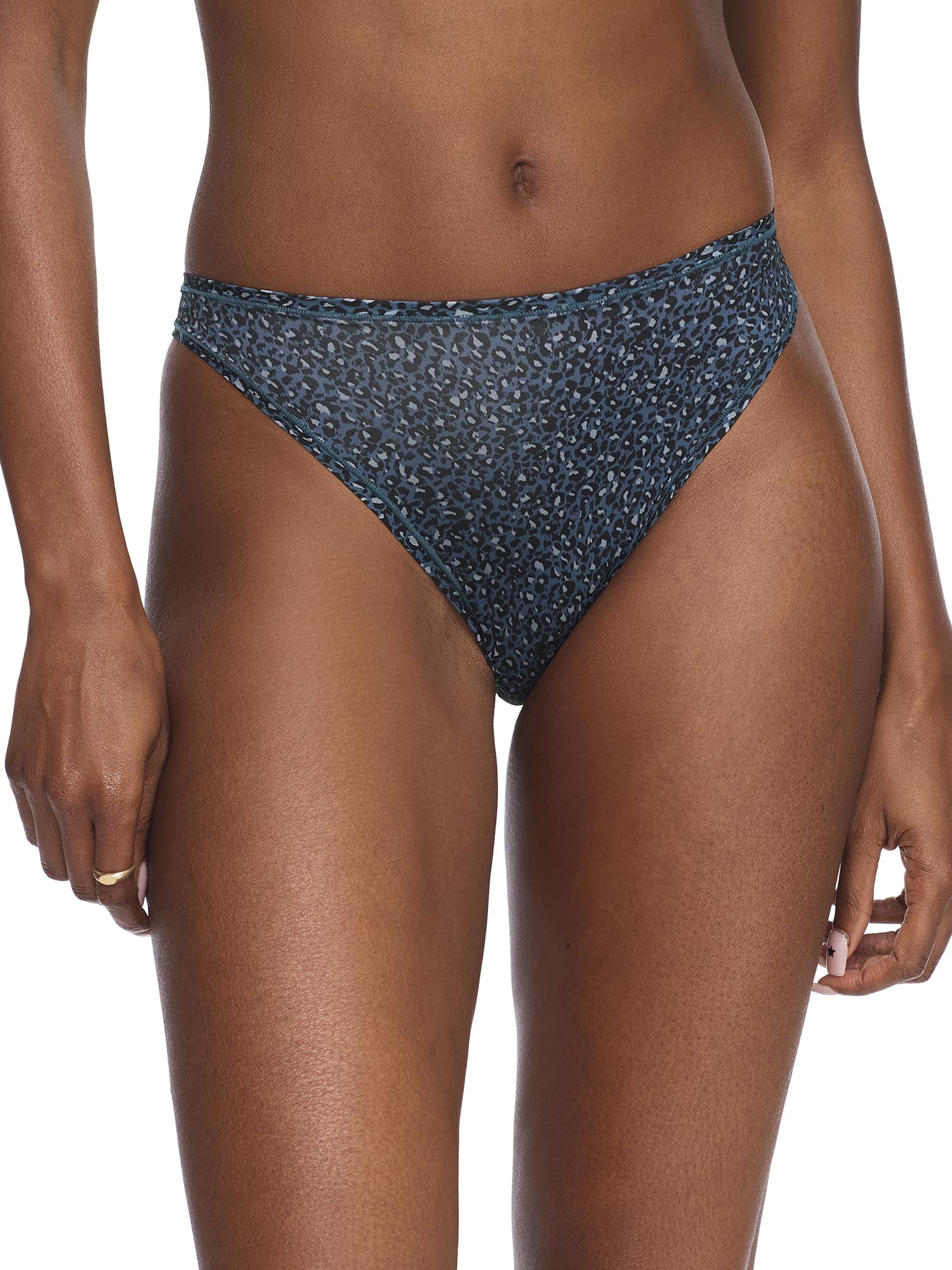 Warner's womens Warners Women's So Stretchy, So Good Thong Panty Wrw253th05