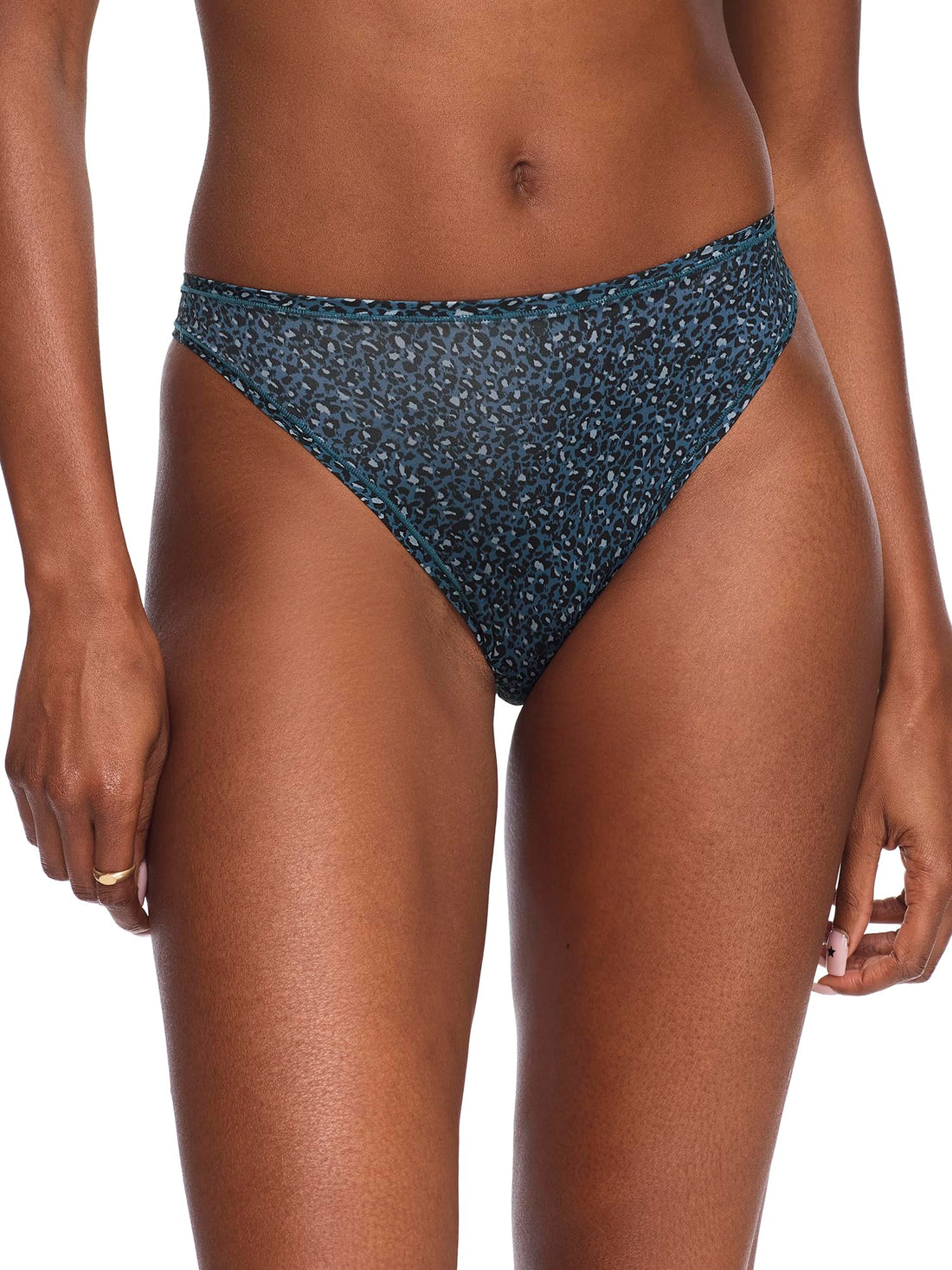 Warner's womens Warners Women's So Stretchy, So Good Thong Panty Wrw253th05