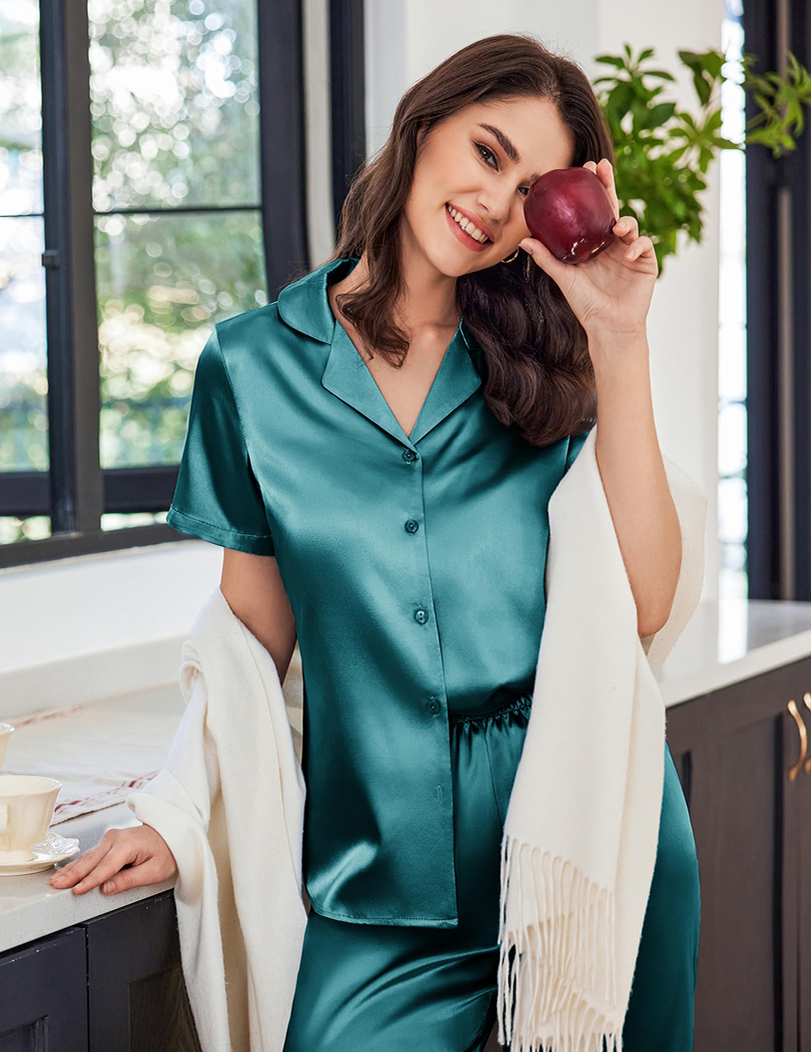 Ekouaer Womens Satin Silky Capri Pajamas Short Sleeve Button Down Sleepwear