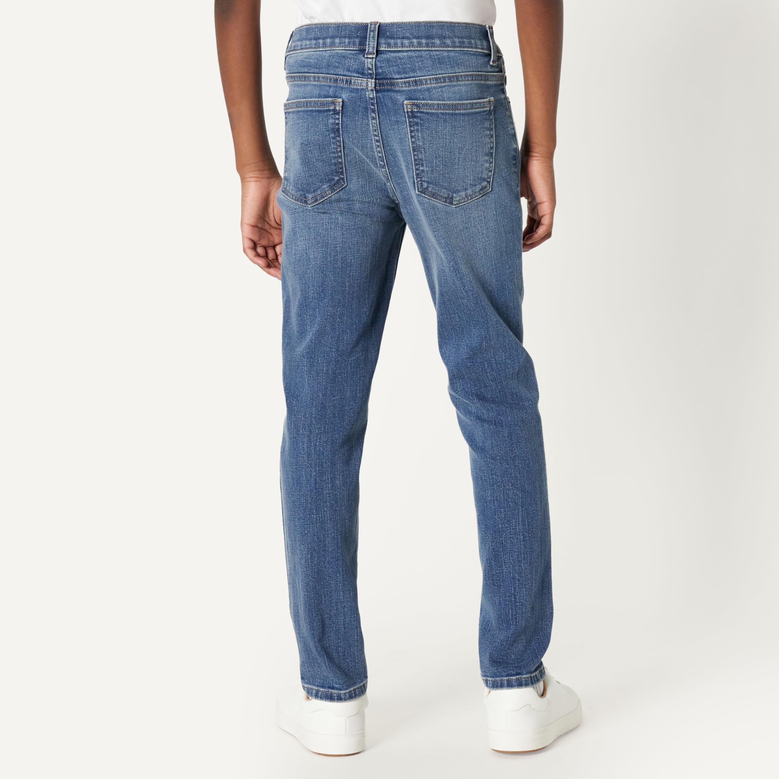 Amazon Essentials Boys' High Stretch Skinny-Fit Jeans
