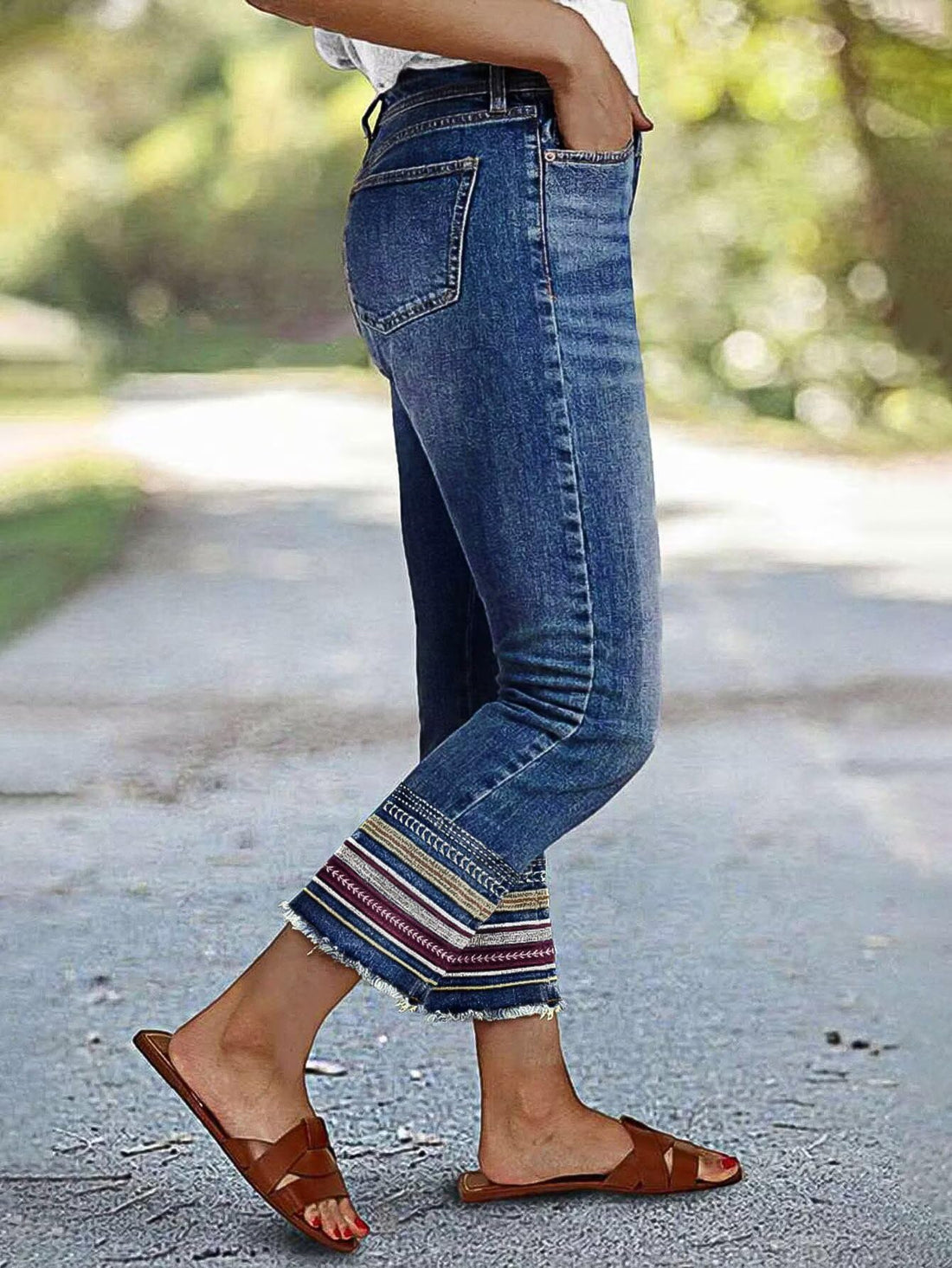 Flamingals Straight Leg Cropped Jeans for Women Trendy Mid Rise Stretchy Tribal Embroidery Raw Hem Ankle Jeans