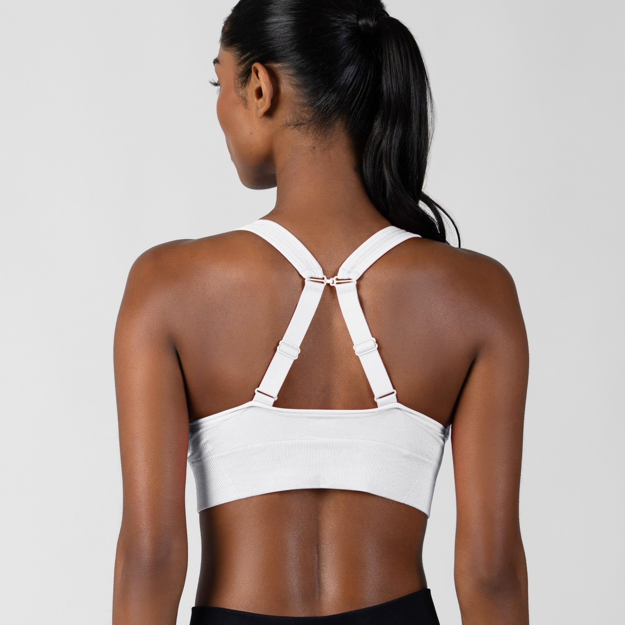 New Balance Women's Sports Bra with Molded Cups, High Impact Athletic Workout Set, Crisscross Strap, Seamless Bra for Women,