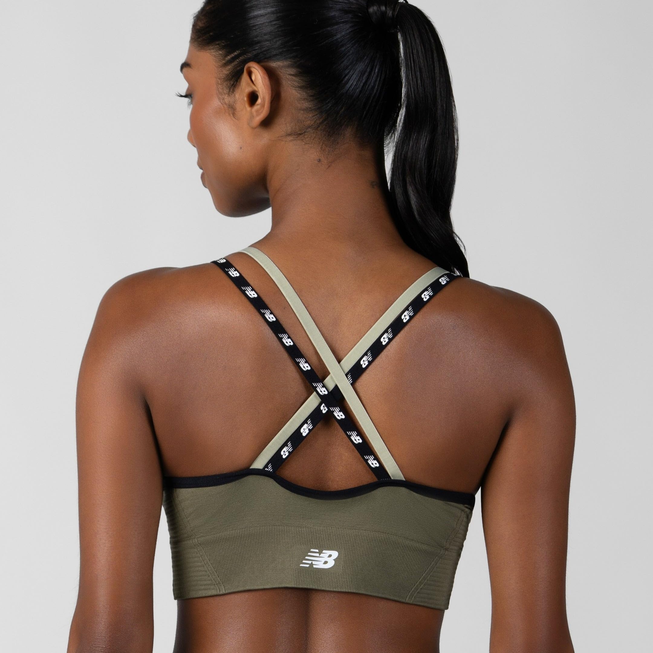 New Balance Women's Sports Bra with Molded Cups, High Impact Athletic Workout Set, Crisscross Strap, Seamless Bra for Women,