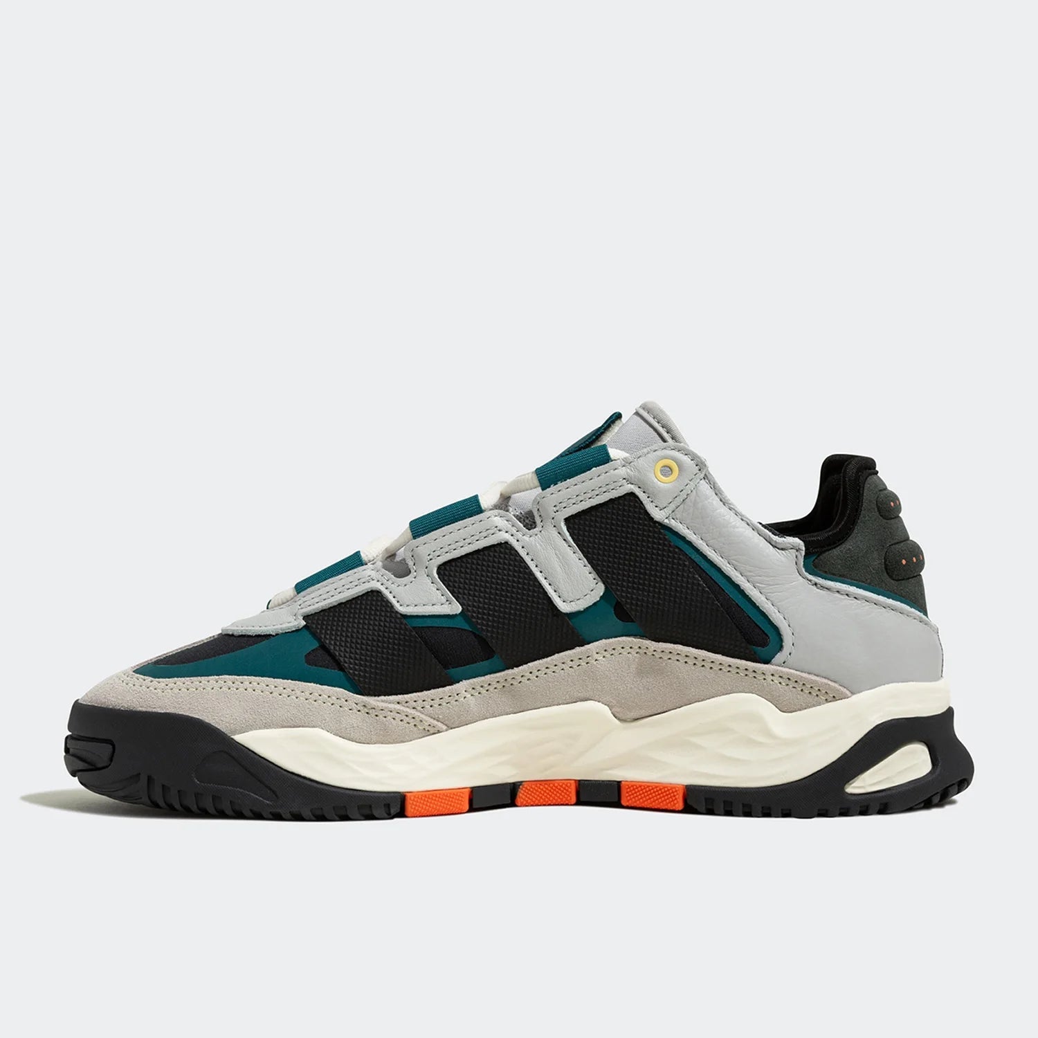 Adidas Official Authentic Three Stripes Unisex Breathable Wear-resistant Casual Sports Shoes ID4086 ATFH