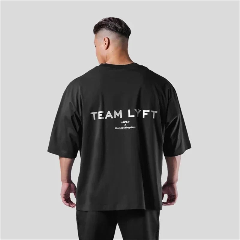 TEAM LYFT Silver Letter Logo Print Comfortable Cotton Men GYM T-Shirt O-Neck Short Sleeve T Shirt M-3XL Man T-shirts Tops Tees ATFH