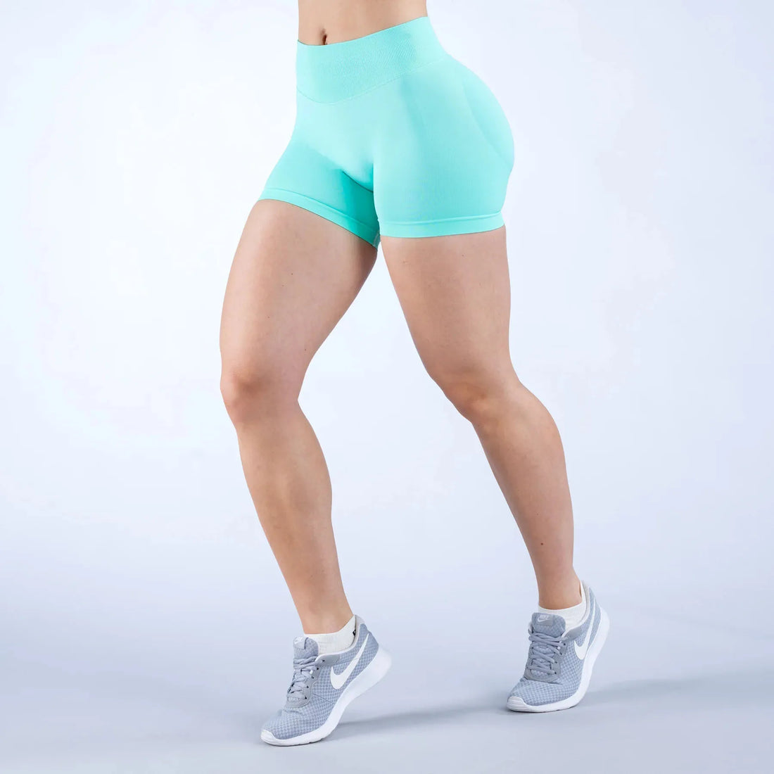 Seamless Sports Shorts Women Booty Yoga Shorts Quick Drying Fitness Tights Solid Workout Scrunch Customizable Lable