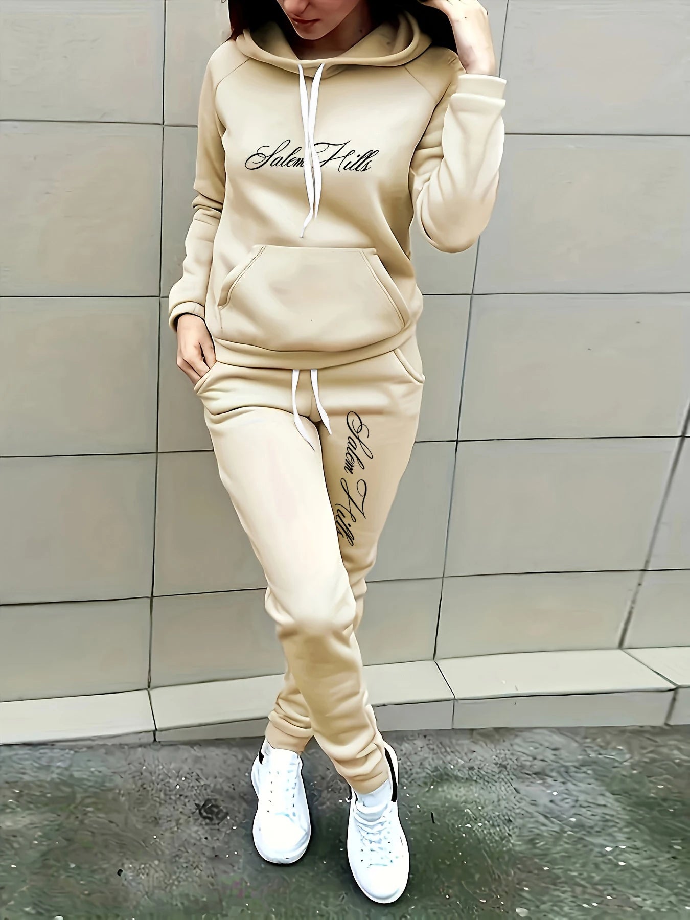 European and American Retro Style Letter-Printed Loose Oversized Hooded Sweatshirt for Women, a Must-Have for Autumn and Winter, Fleece-Lined and Thickened, European and American Trendy Style for Couples, Long-Sleeved Regular
