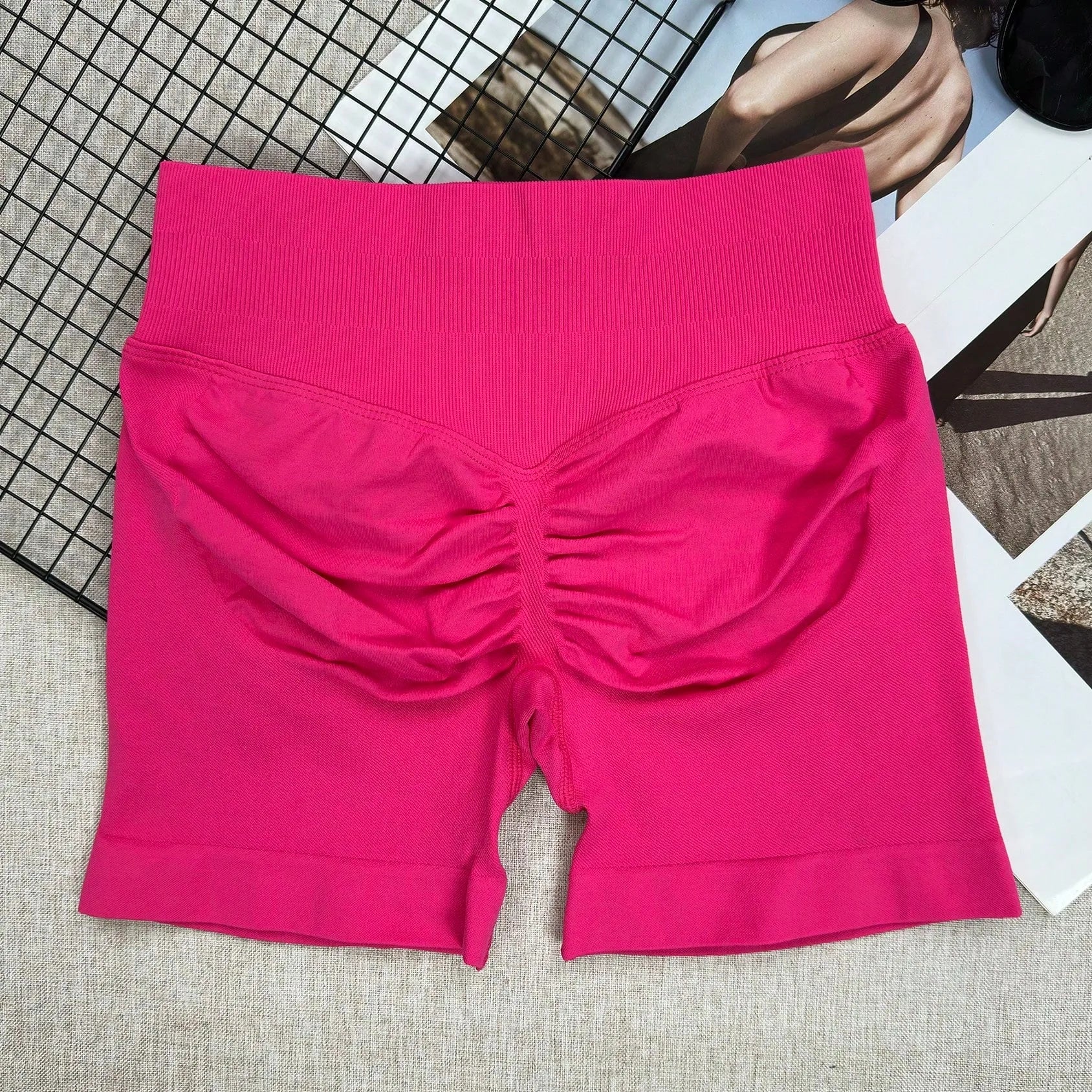 Seamless Yoga Workout Shorts for Women Low Waist Butt Lift Biker Shorts Gym Fitness Activewear Sports Training Shorts