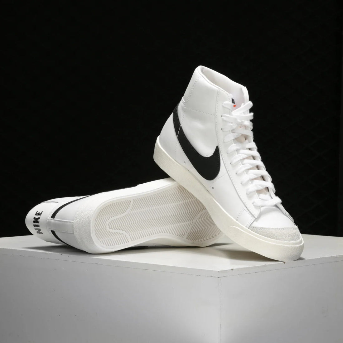 Nike Official Authentic BLAZER MID '77 Men's and Women's Casual Comfortable Sneakers BQ6806-100 ATFH