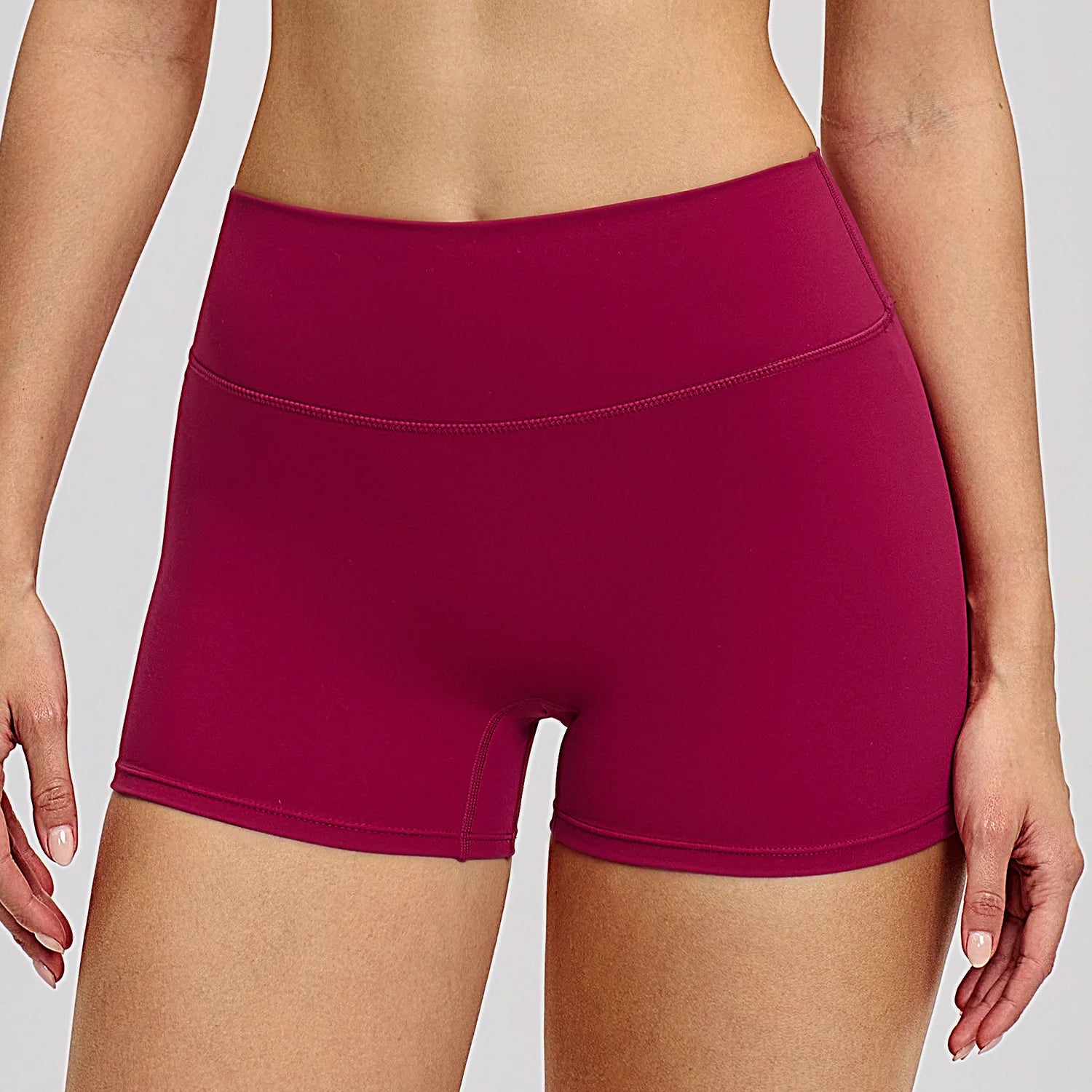 A Women's Summer Shorts Low Waist Seamless Shorts Gym Shorts Yoga Shorts Running Shorts and High Stretch Cycling Training Shorts