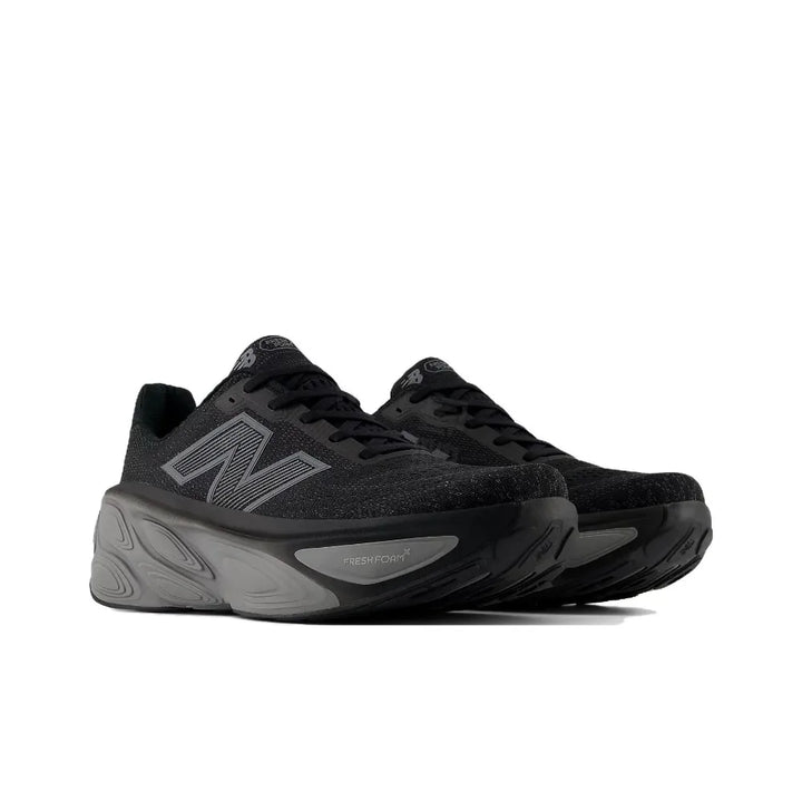 New Balance More v5 men's black running shoes, pair with gray midsole and Fresh Foam cushioning