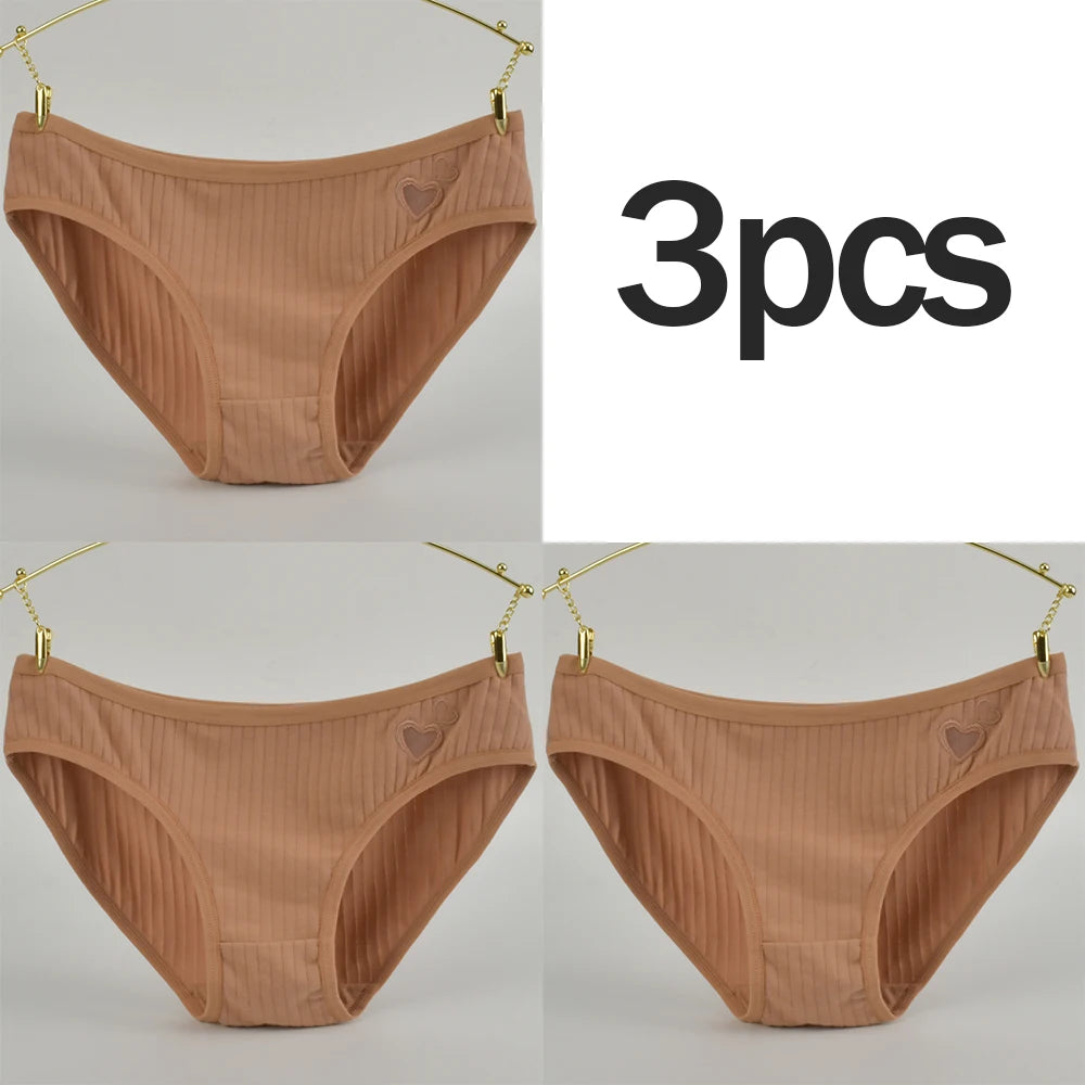 3PCs Teen Girls Cotton Underwear Low-Rise Heart Print Briefs Soft Breathable Everyday Panties Minimalist Design Lady Summer Wear