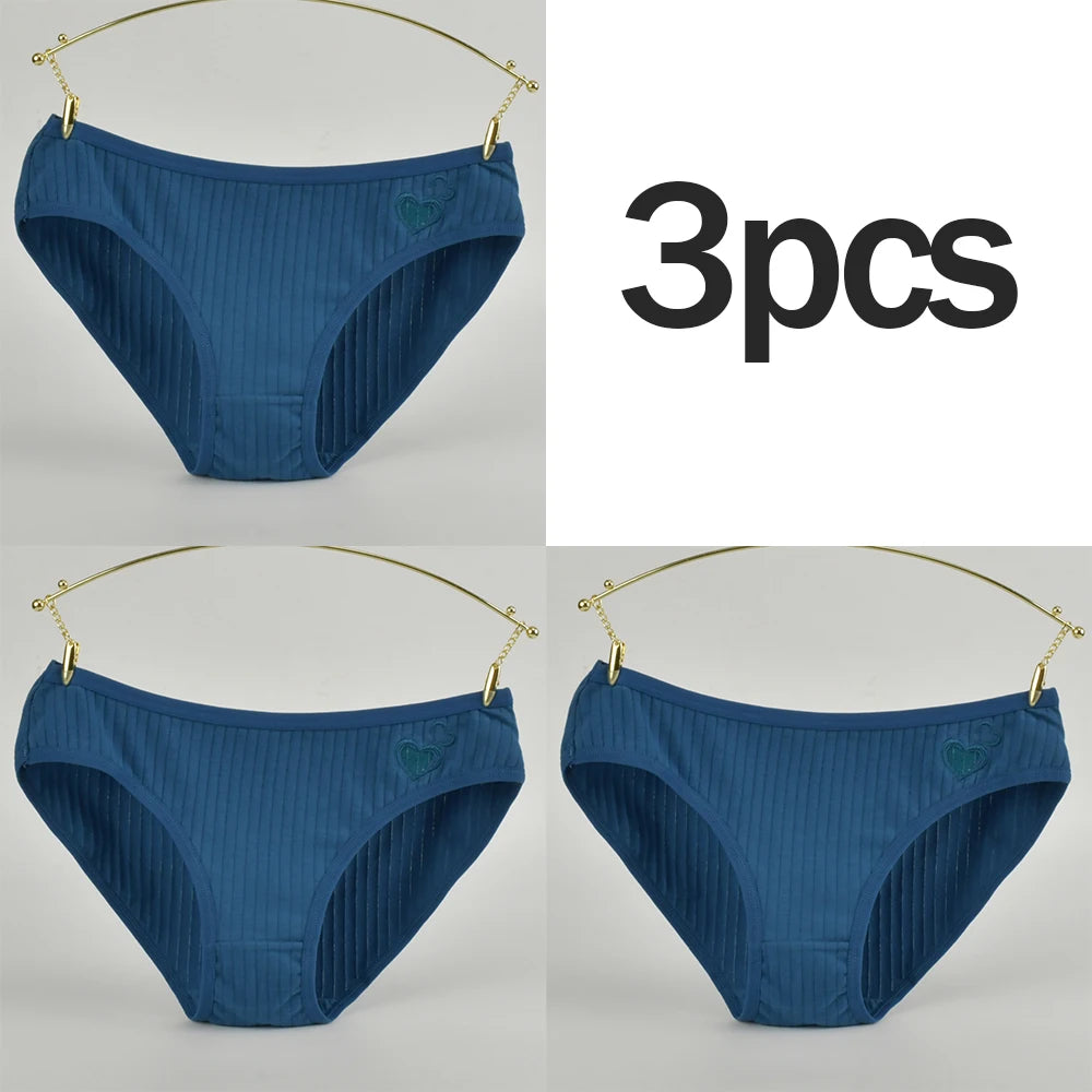 3PCs Teen Girls Cotton Underwear Low-Rise Heart Print Briefs Soft Breathable Everyday Panties Minimalist Design Lady Summer Wear