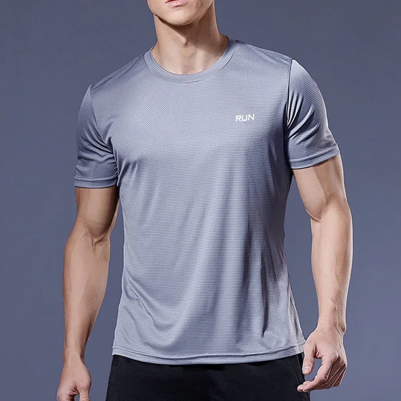 Men's Running T-Shirt Quick Dry Gym Sport Shirt Tops Short Sleeve Training Exercise Workout Shirts Summer Tops Tee Men Rashguard