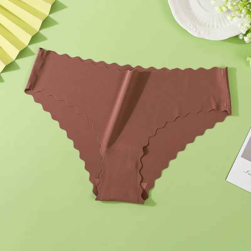 Women Ice Silk Panties Sexy Briefs Seamless Underwear Female Underpants Summer Soft Breathable Panties Stretch Lingerie