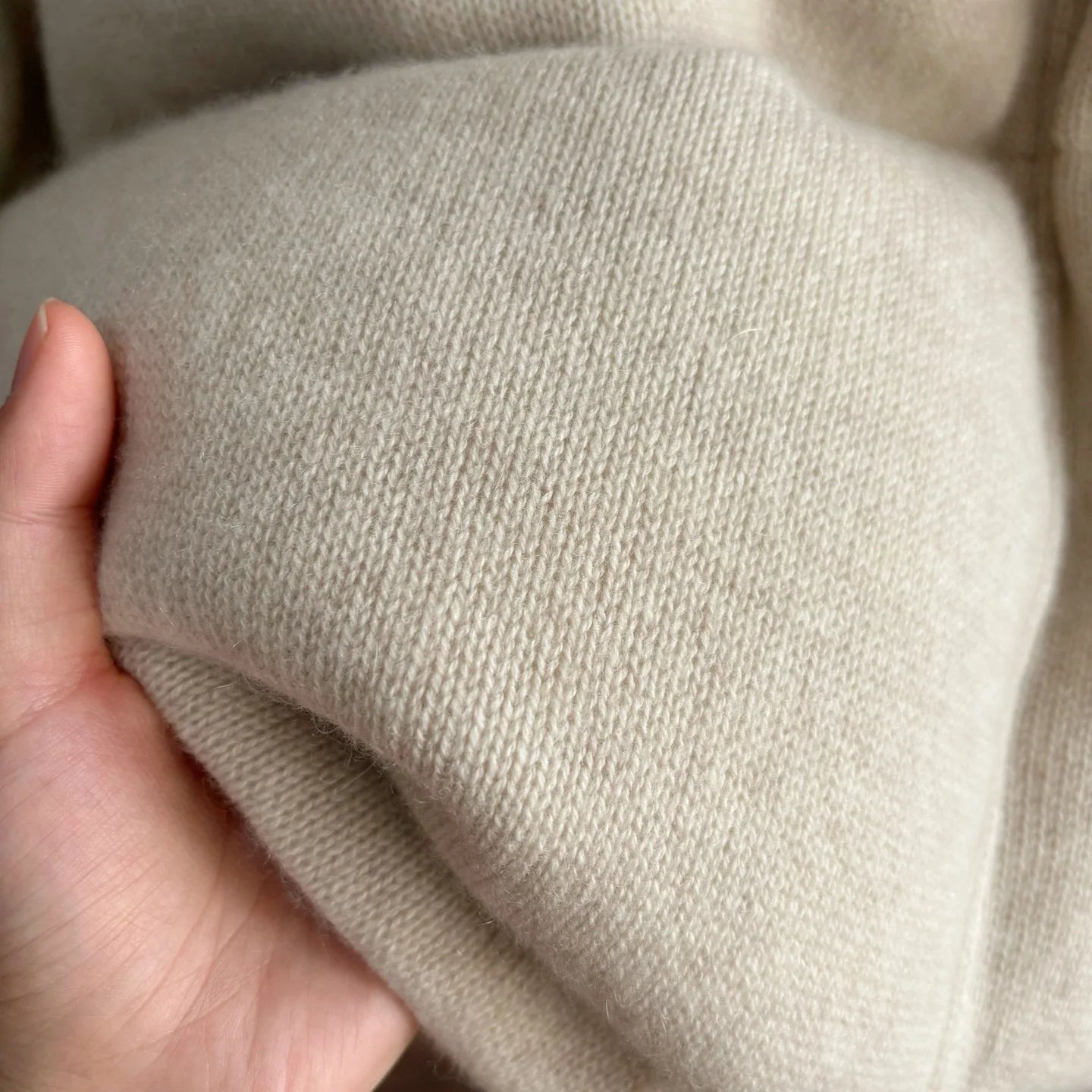Classic beige gray brown cashmere warm jacket fashionable round-neck zipper fluffy white goose down jacket women's coat ATFH