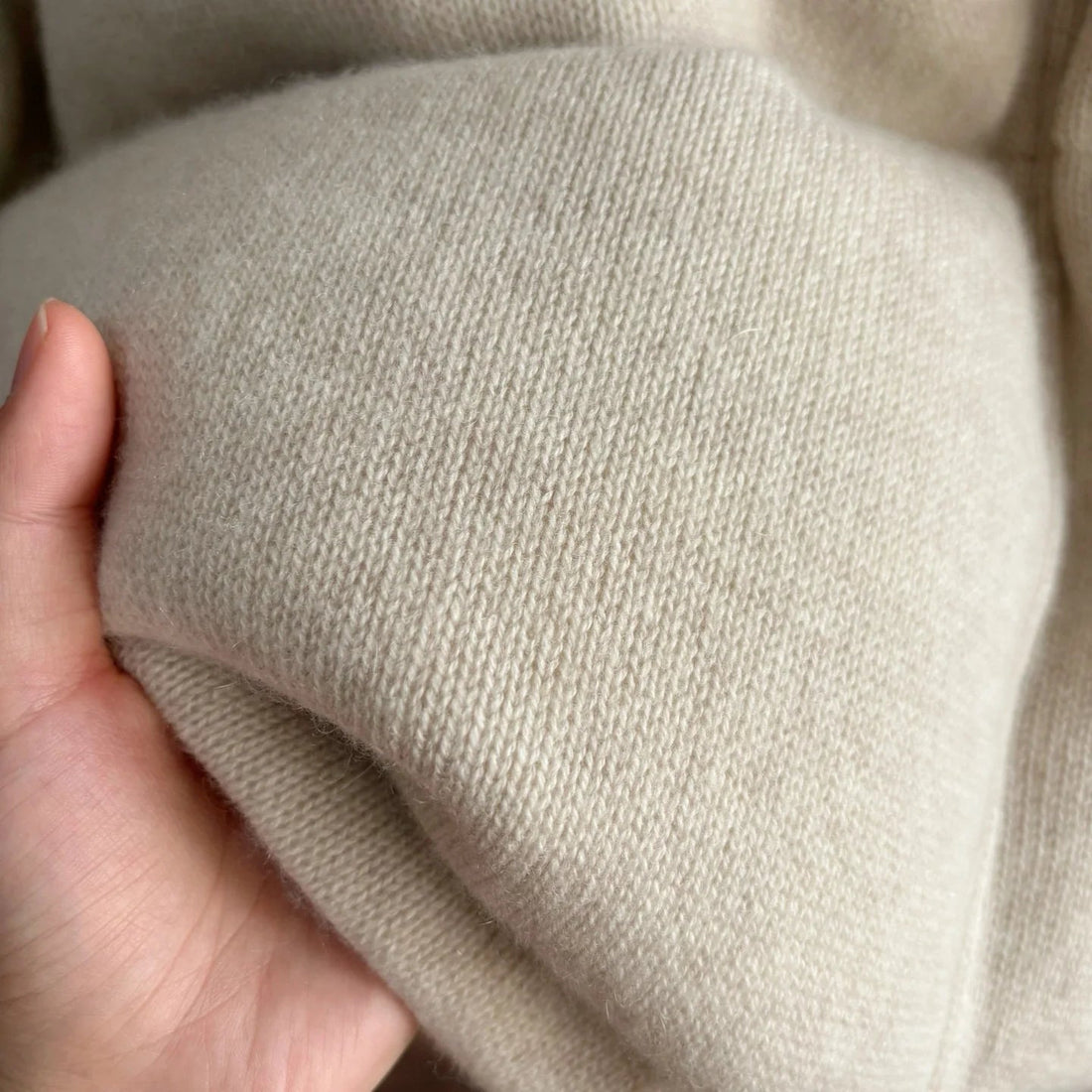 Classic beige gray brown cashmere warm jacket fashionable round-neck zipper fluffy white goose down jacket women's coat ATFH