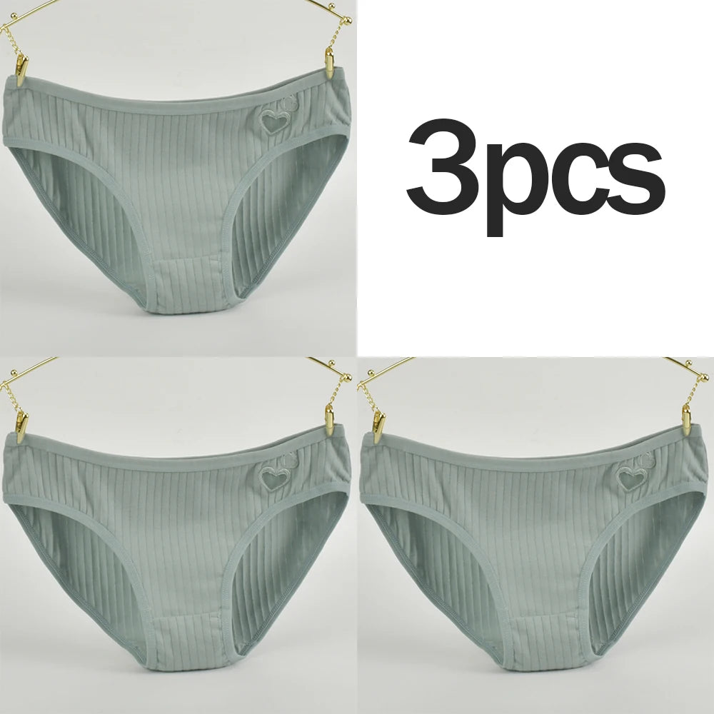 3PCs Teen Girls Cotton Underwear Low-Rise Heart Print Briefs Soft Breathable Everyday Panties Minimalist Design Lady Summer Wear