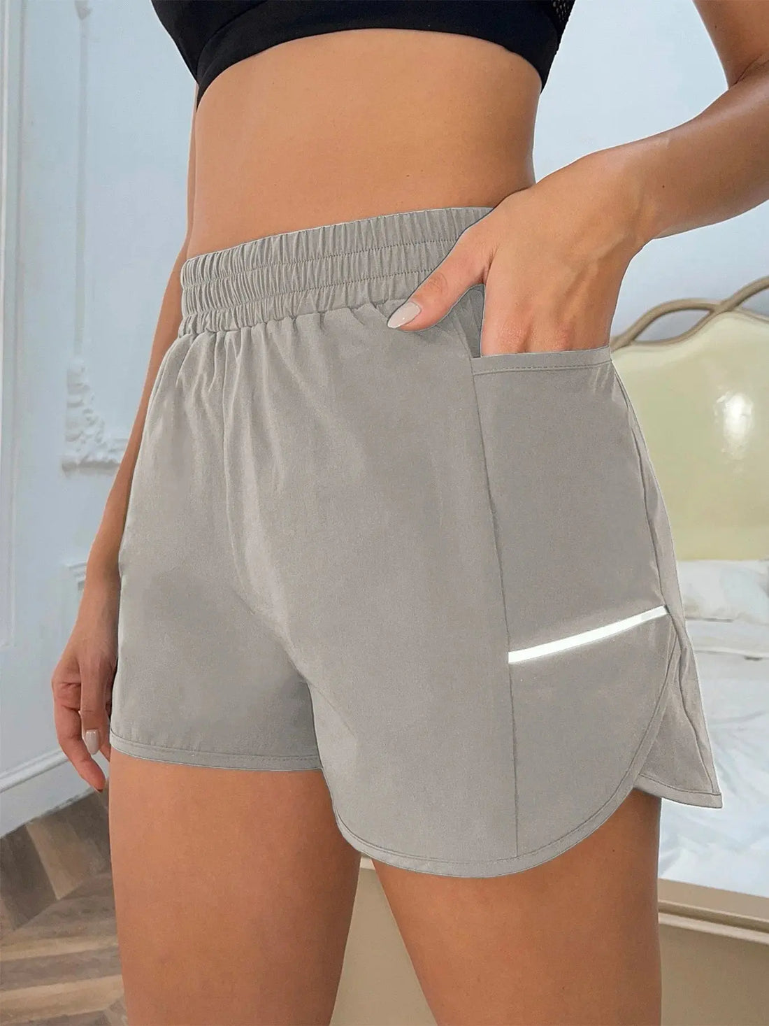 Women's new shorts with mobile phone pocket, elastic waist, sports belt, reflective strips, casual fashion sports shorts Tahsi Fashion House