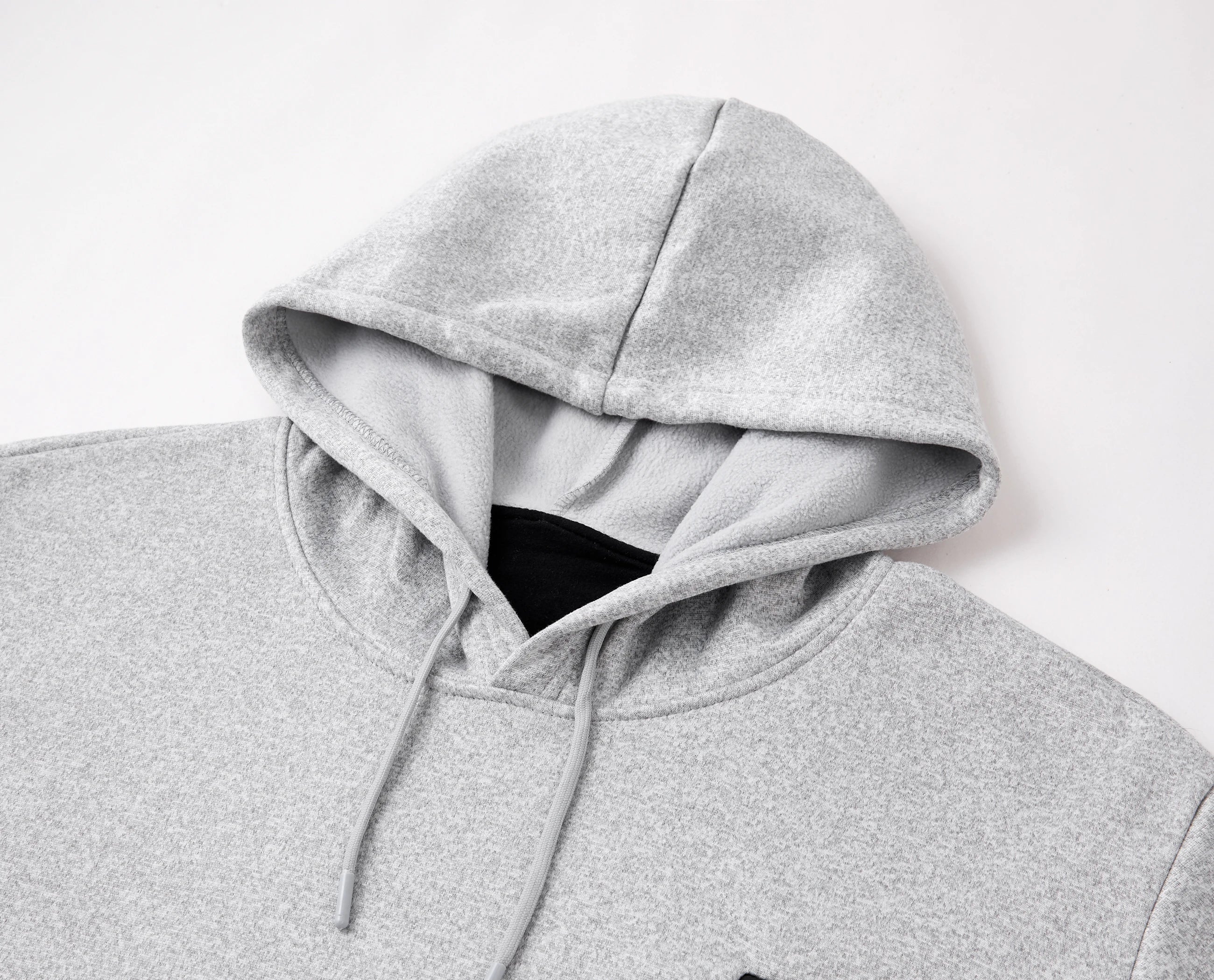 The new smart heating garment is a casual, hooded sweatshirt that can be heated using USB charging. It is designed for outdoor u - ATFH