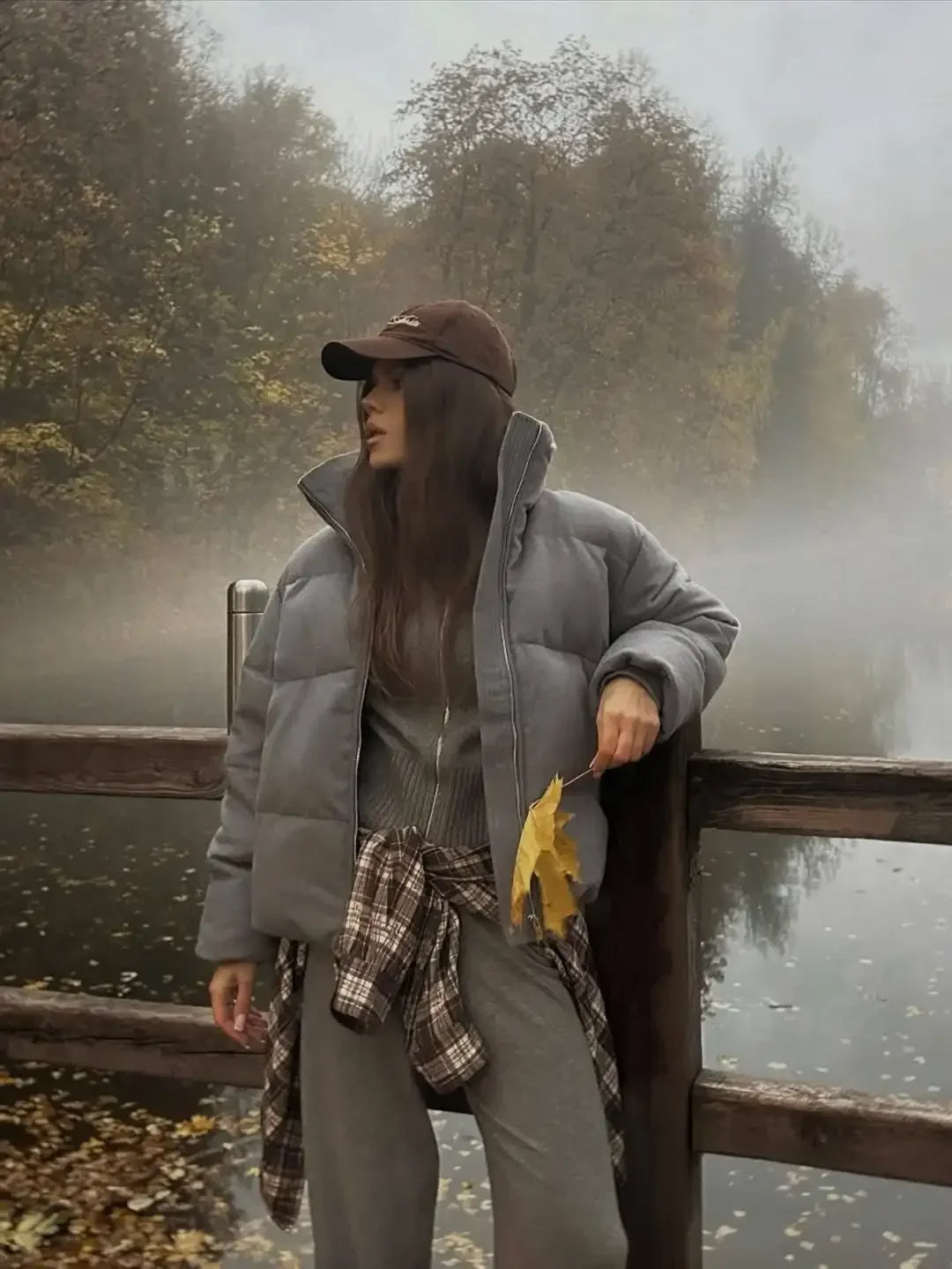 Fashion Grey Stand Collar Cotton Coat Solid Full Sleeve Zipper Loose Women Short Jacket 2025 New Winter Daily Street Outerwear ATFH
