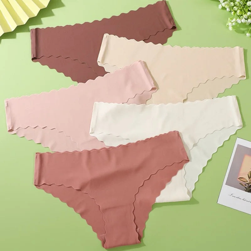 Women Ice Silk Panties Sexy Briefs Seamless Underwear Female Underpants Summer Soft Breathable Panties Stretch Lingerie