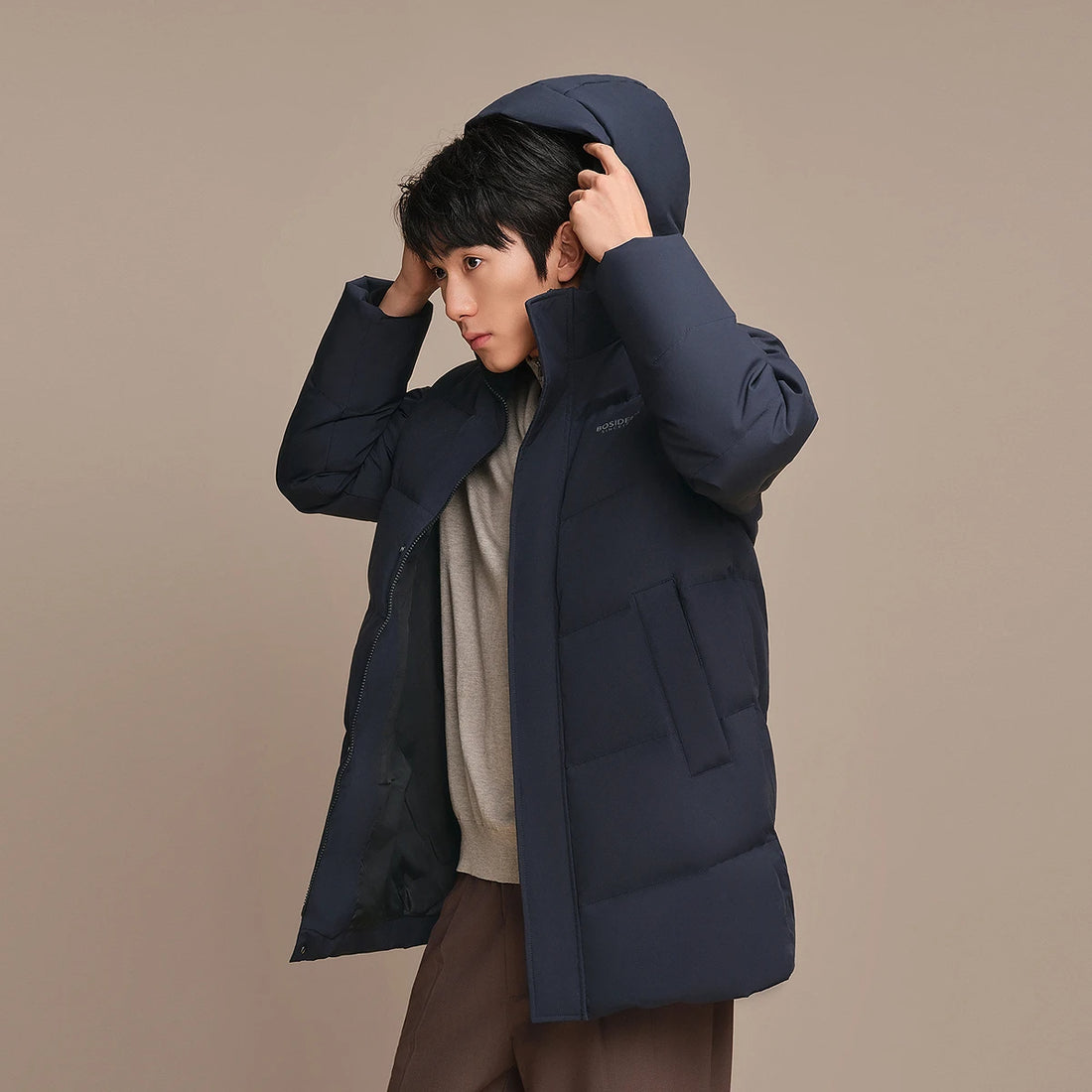Bosideng Long Hooded Down Coat With Ribbed Cuffs Double Zipper And Side Pockets Windproof Warm Winter Jacket