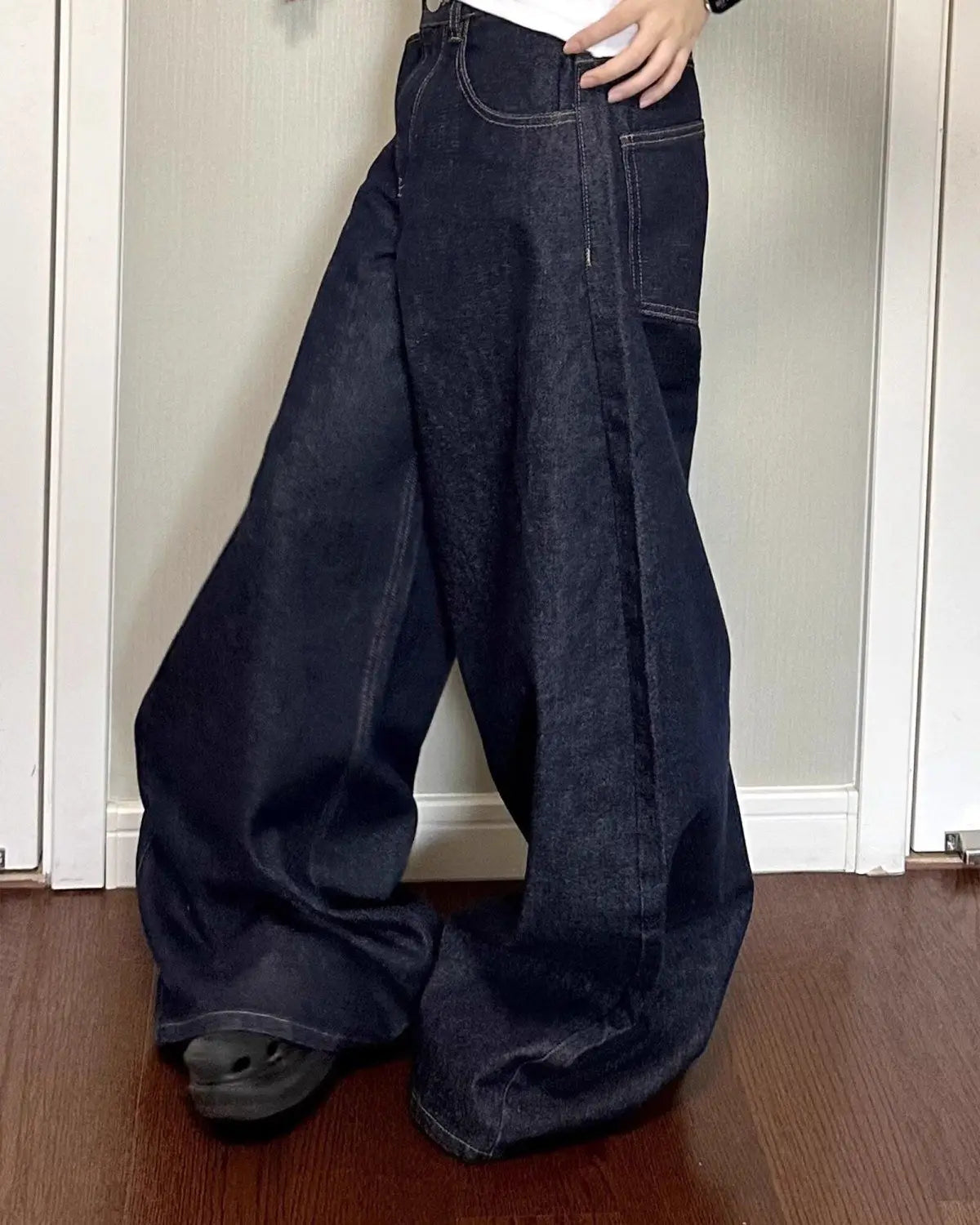 New American women black high street vibe wide-leg jeans for autumn and winter for men and women washed loose straight pants ATFH