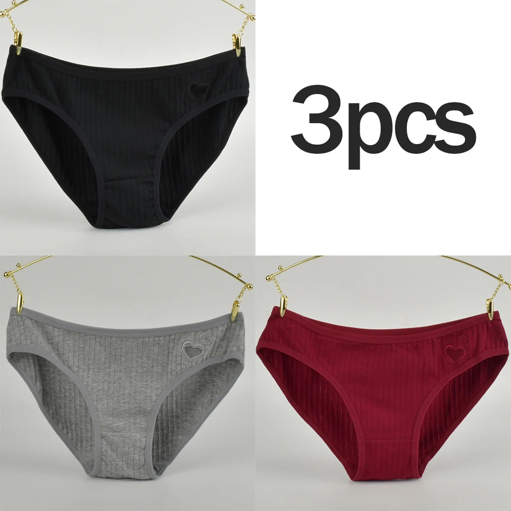 3PCs Teen Girls Cotton Underwear Low-Rise Heart Print Briefs Soft Breathable Everyday Panties Minimalist Design Lady Summer Wear