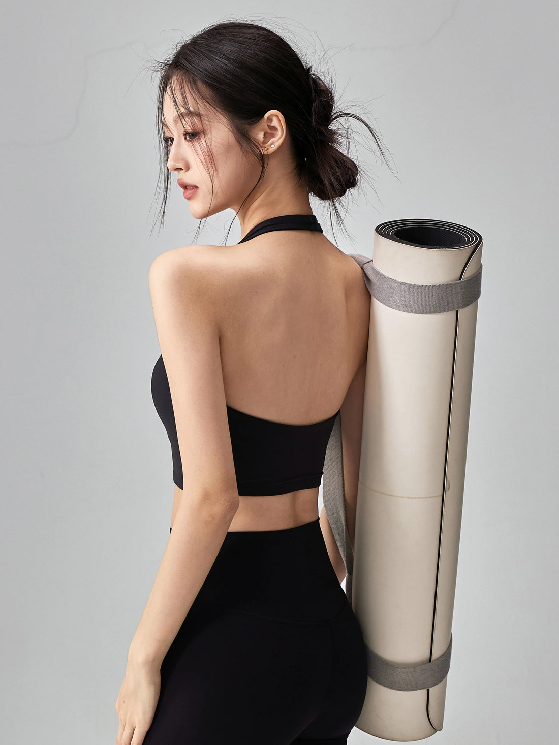 Solid Color Sexy Backless Halter Neck Sport Bra Breathable Shockproof Running Yoga Tank Top With Chest Pad Gym Sports Yoga Vest - ATFH