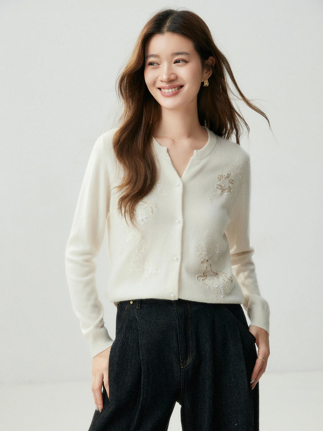 Delicate Notched Collar Autumn Winter Woman 100% Cashmere Mock-Neck Cardigan Knitwear Pearl Buttons Long Sleeve Ribbed Hem Tops