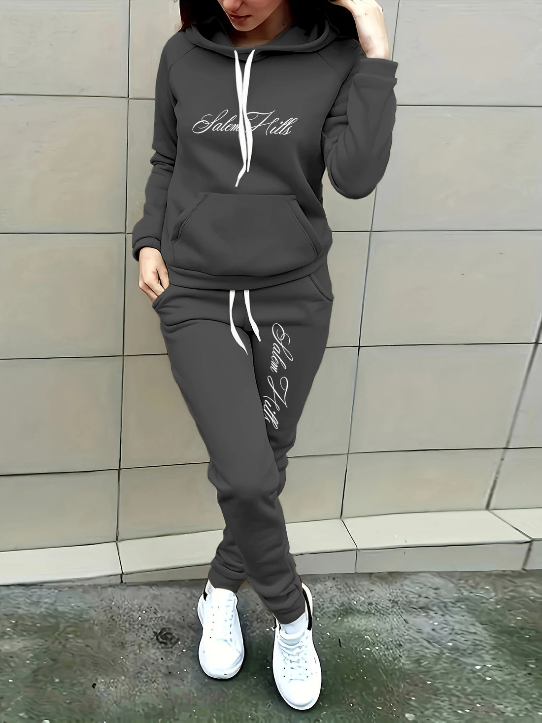 European and American Retro Style Letter-Printed Loose Oversized Hooded Sweatshirt for Women, a Must-Have for Autumn and Winter, Fleece-Lined and Thickened, European and American Trendy Style for Couples, Long-Sleeved Regular